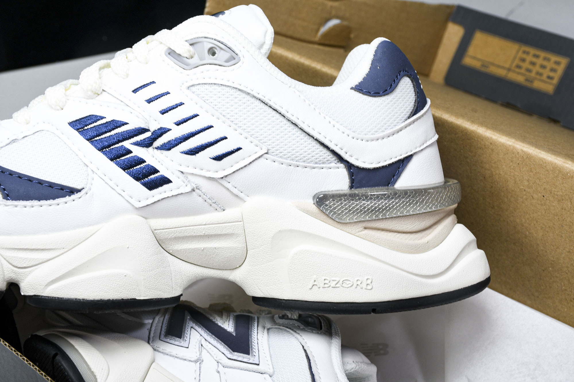 纯原 Joe Freshgoods x New Balance NB9060 复古休闲运动慢跑鞋 白蓝色