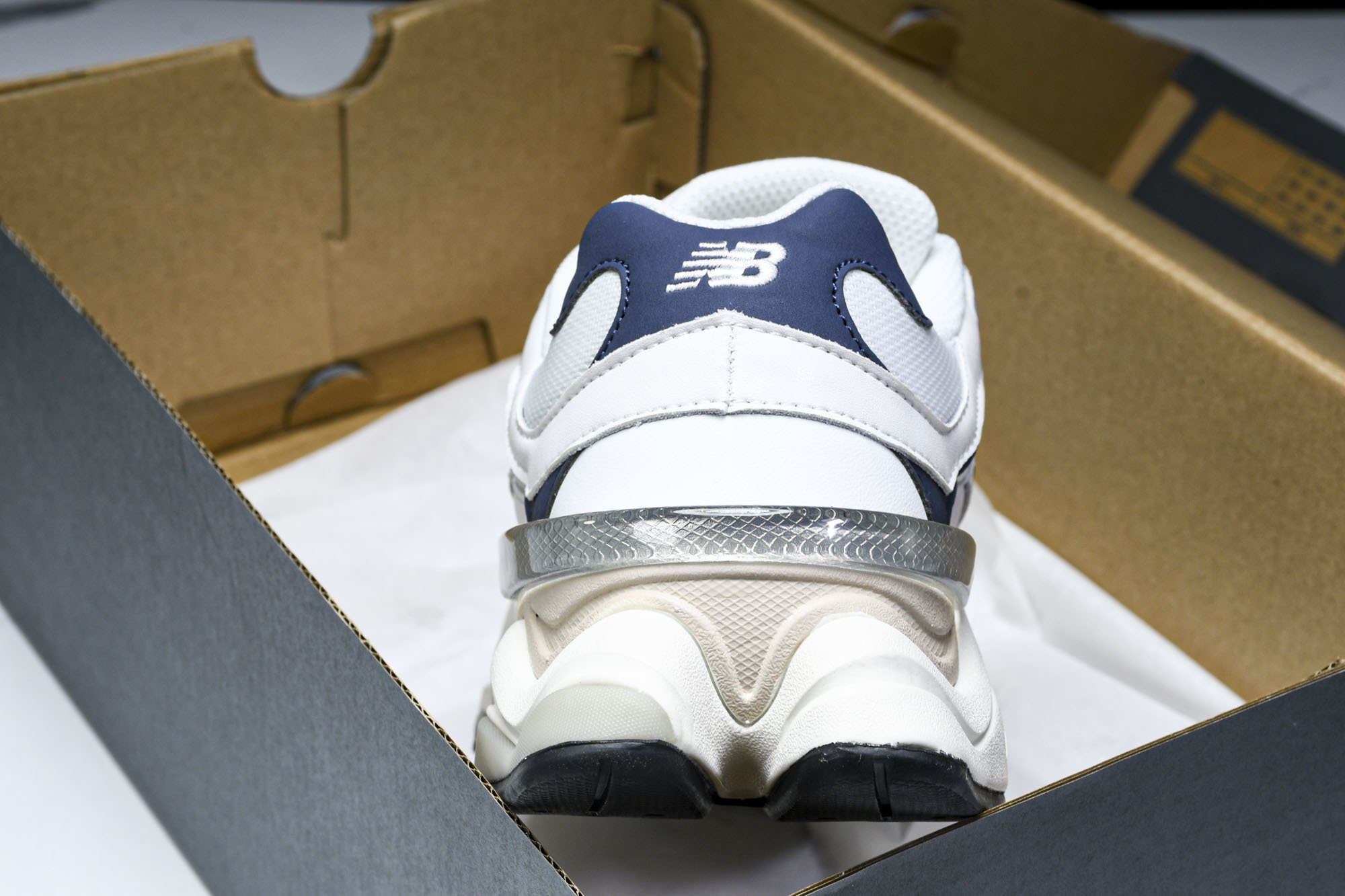 纯原 Joe Freshgoods x New Balance NB9060 复古休闲运动慢跑鞋 白蓝色