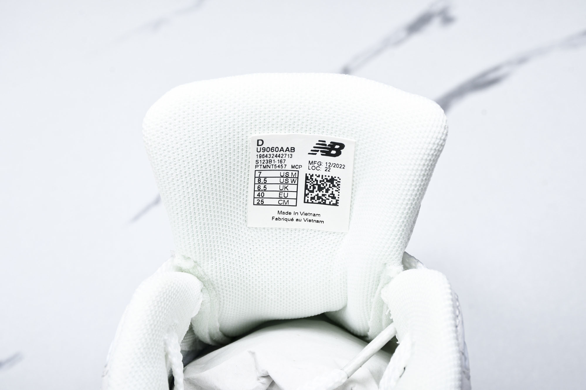 纯原 Joe Freshgoods x New Balance NB9060 复古休闲运动慢跑鞋 白黑色