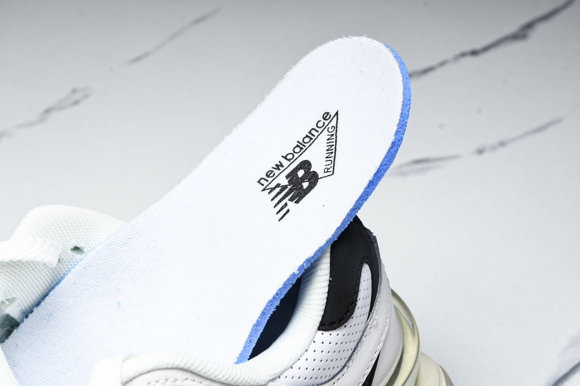 纯原 Joe Freshgoods x New Balance NB9060 复古休闲运动慢跑鞋 白黑色