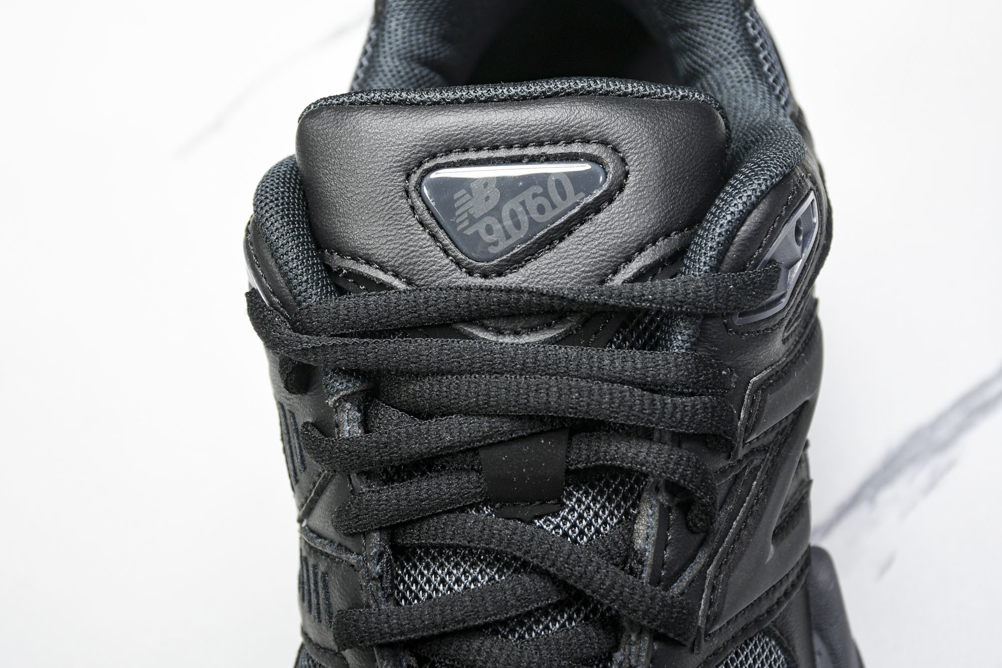 纯原 Joe Freshgoods x New Balance NB9060 复古休闲运动慢跑鞋 碳黑色