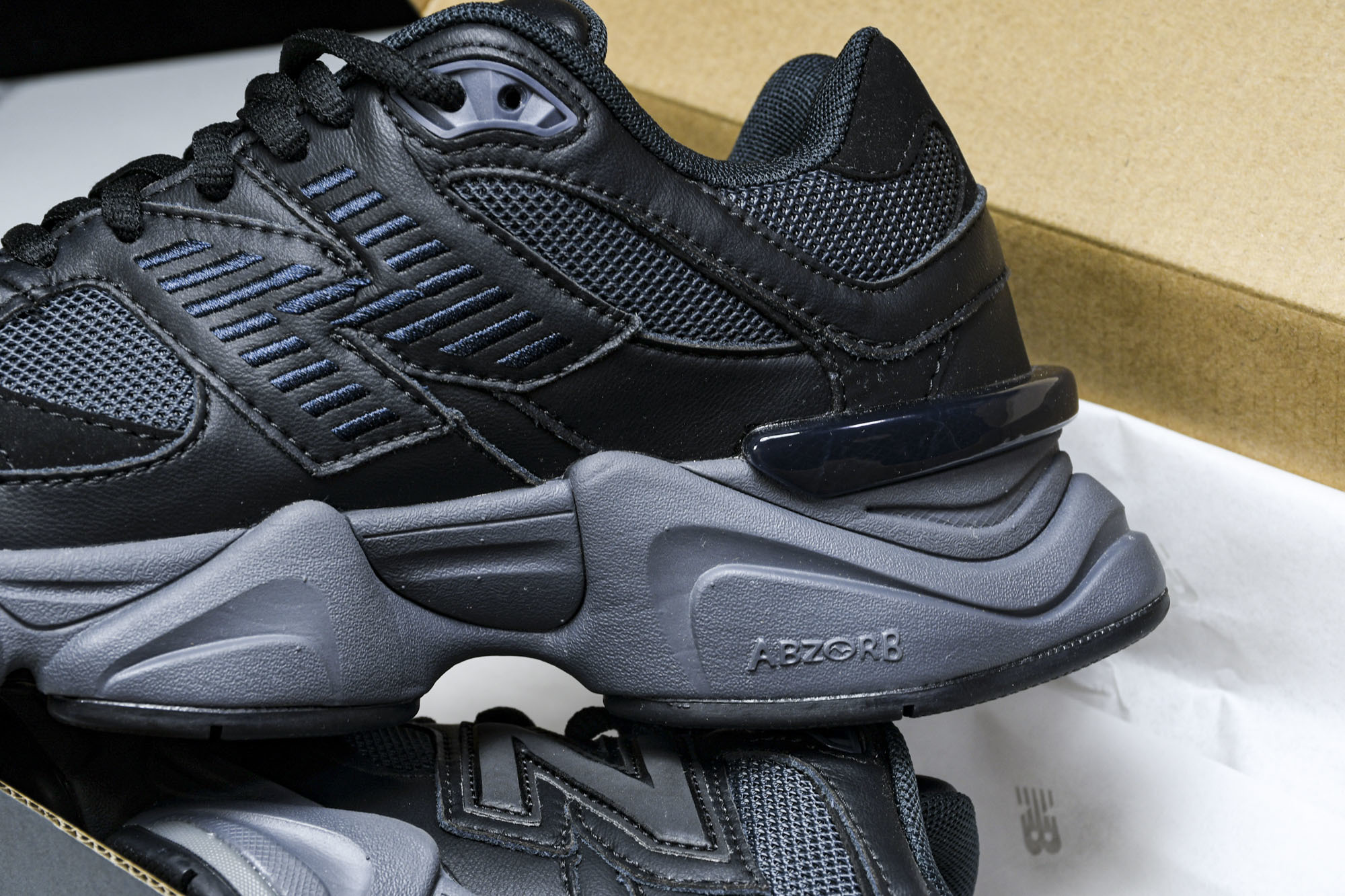 纯原 Joe Freshgoods x New Balance NB9060 复古休闲运动慢跑鞋 碳黑色