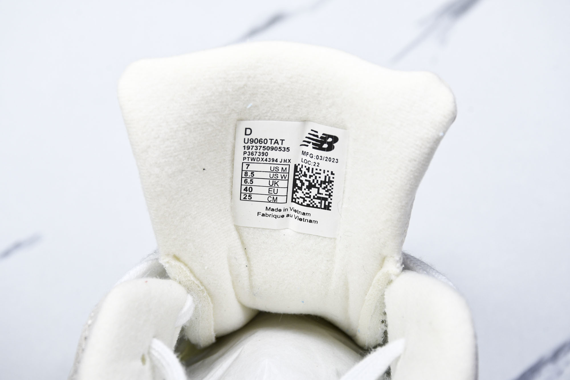 纯原 Joe Freshgoods x New Balance NB9060 复古休闲运动慢跑鞋 米灰色