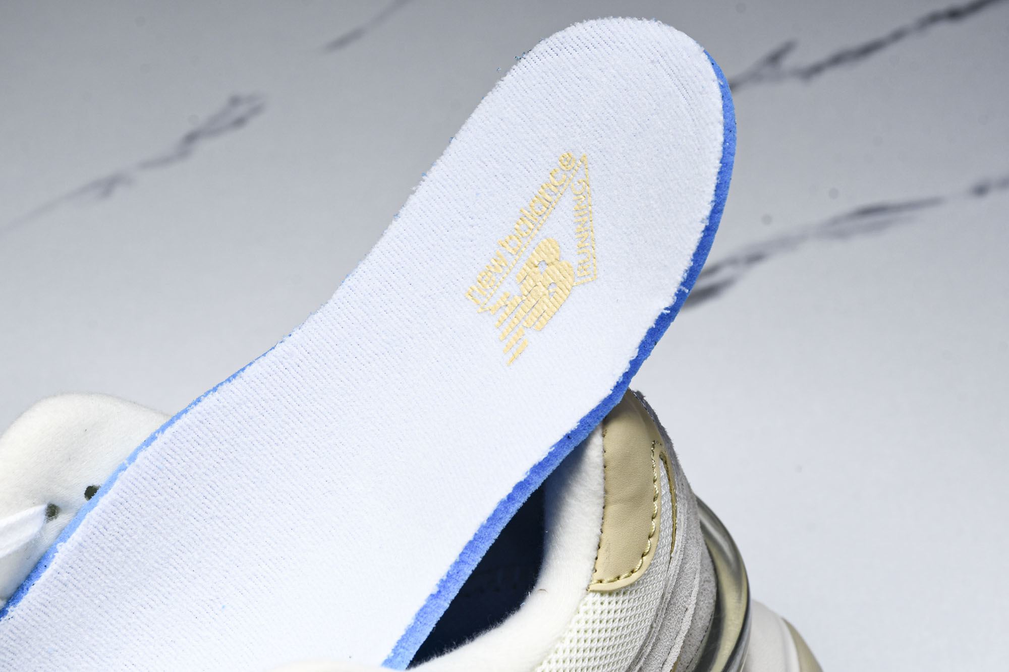 纯原 Joe Freshgoods x New Balance NB9060 复古休闲运动慢跑鞋 米灰色