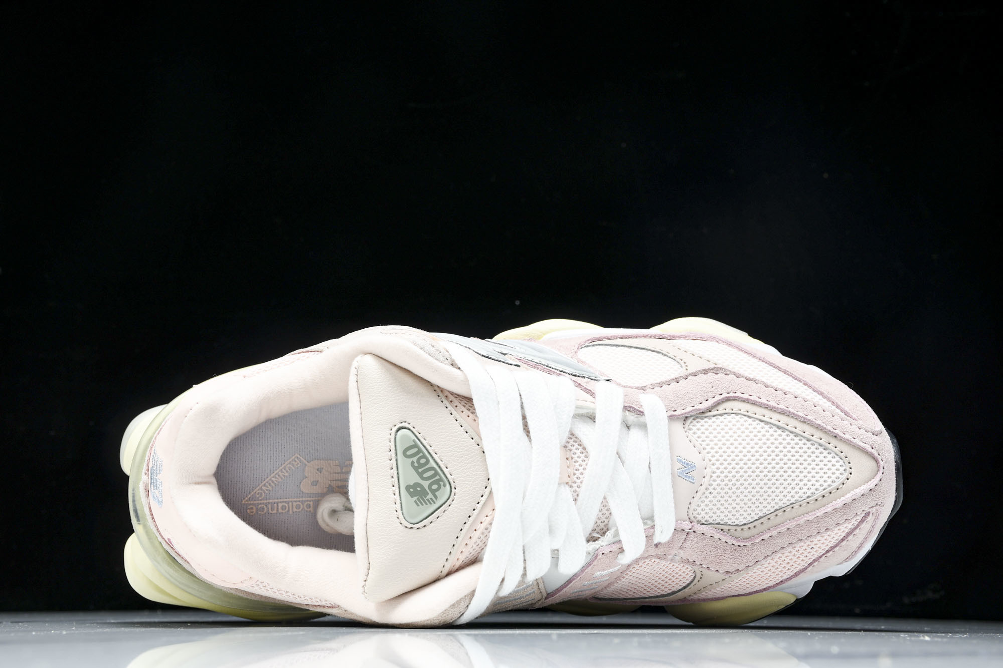 纯原 Joe Freshgoods x New Balance NB9060 复古休闲运动慢跑鞋 米白粉