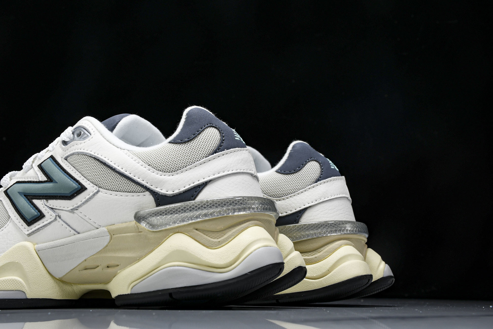 纯原 Joe Freshgoods x New Balance NB9060 复古休闲运动慢跑鞋 米白色