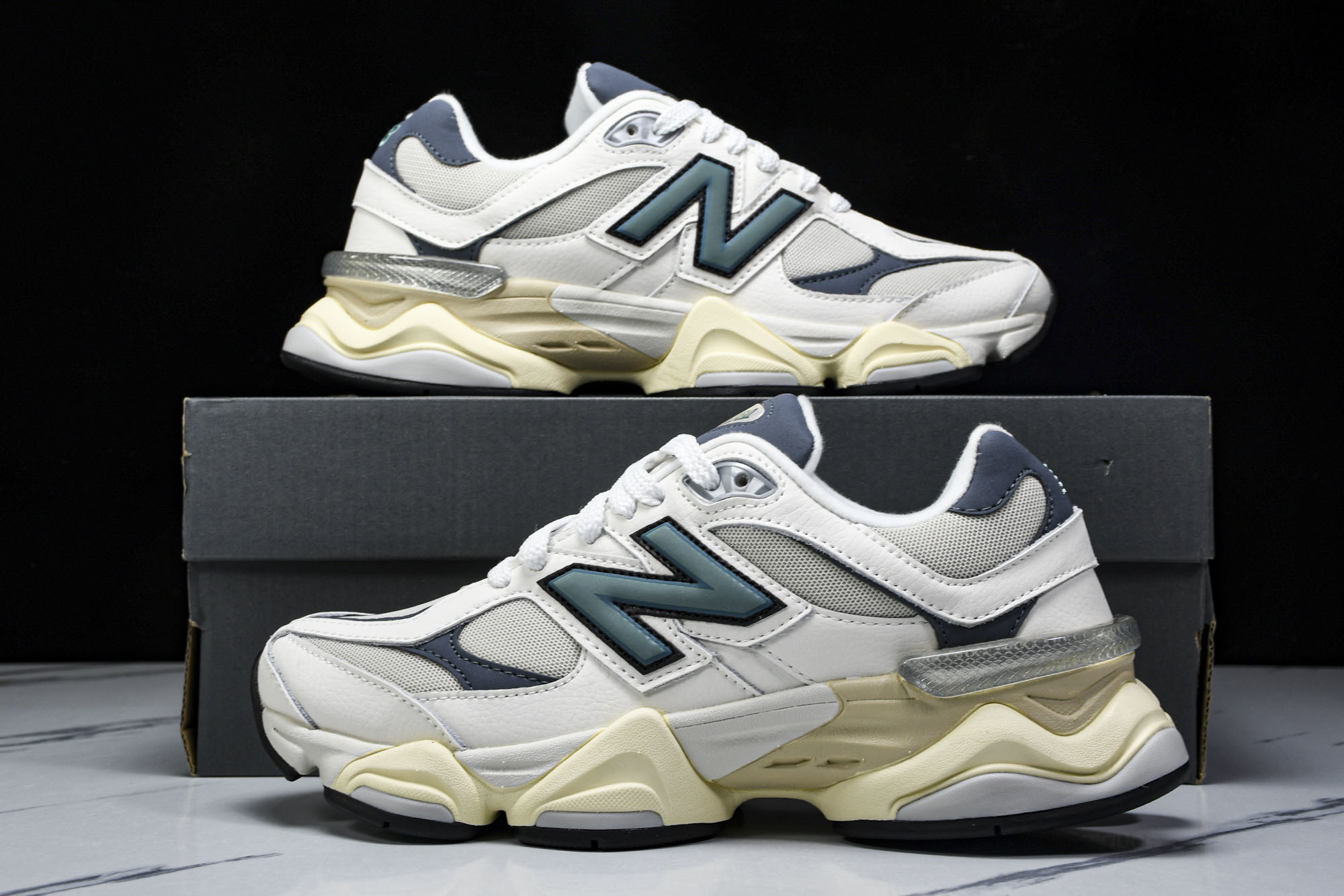 纯原 Joe Freshgoods x New Balance NB9060 复古休闲运动慢跑鞋 米白色