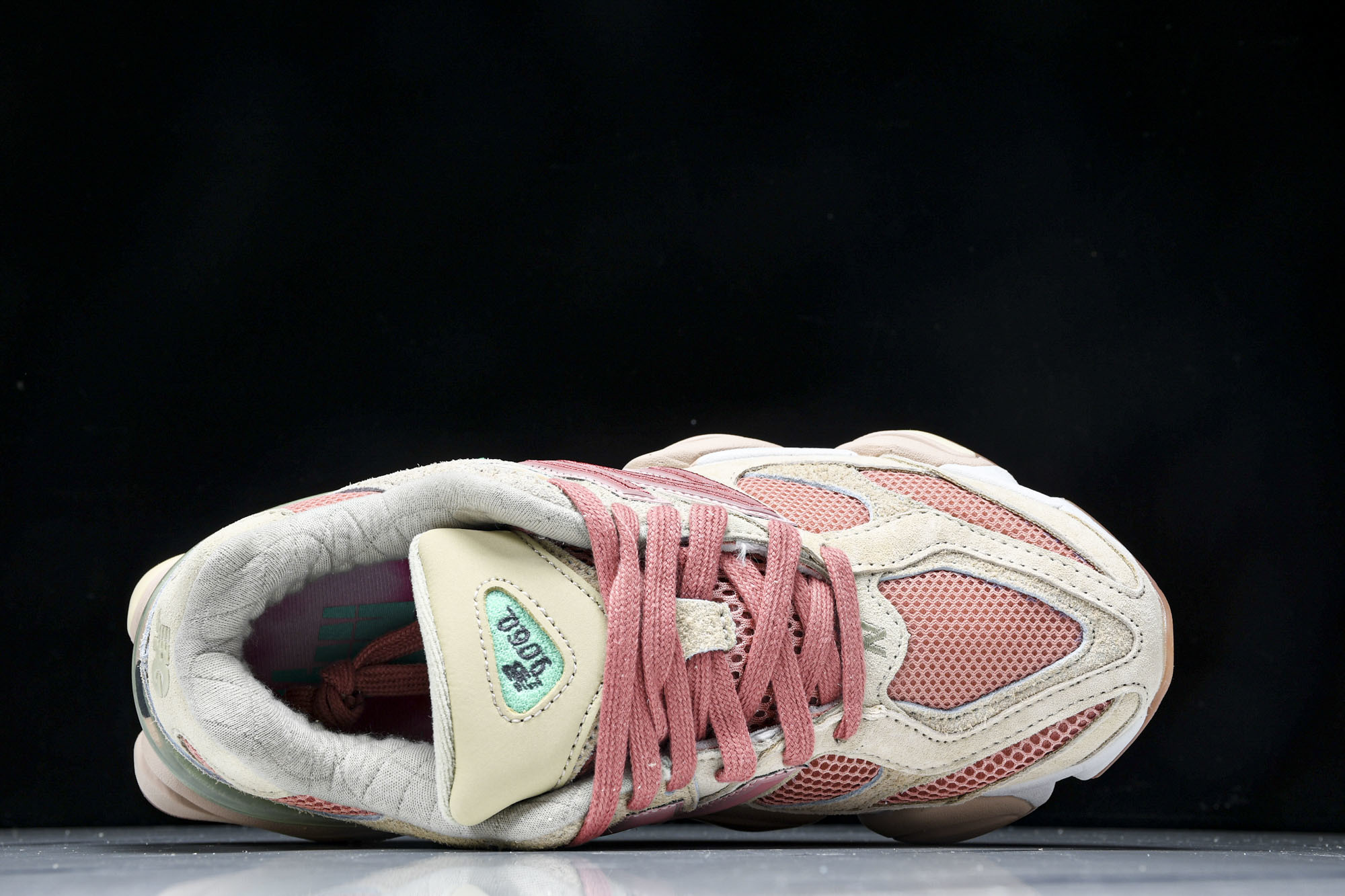 纯原 Joe Freshgoods x New Balance NB9060 复古休闲运动慢跑鞋 米粉色