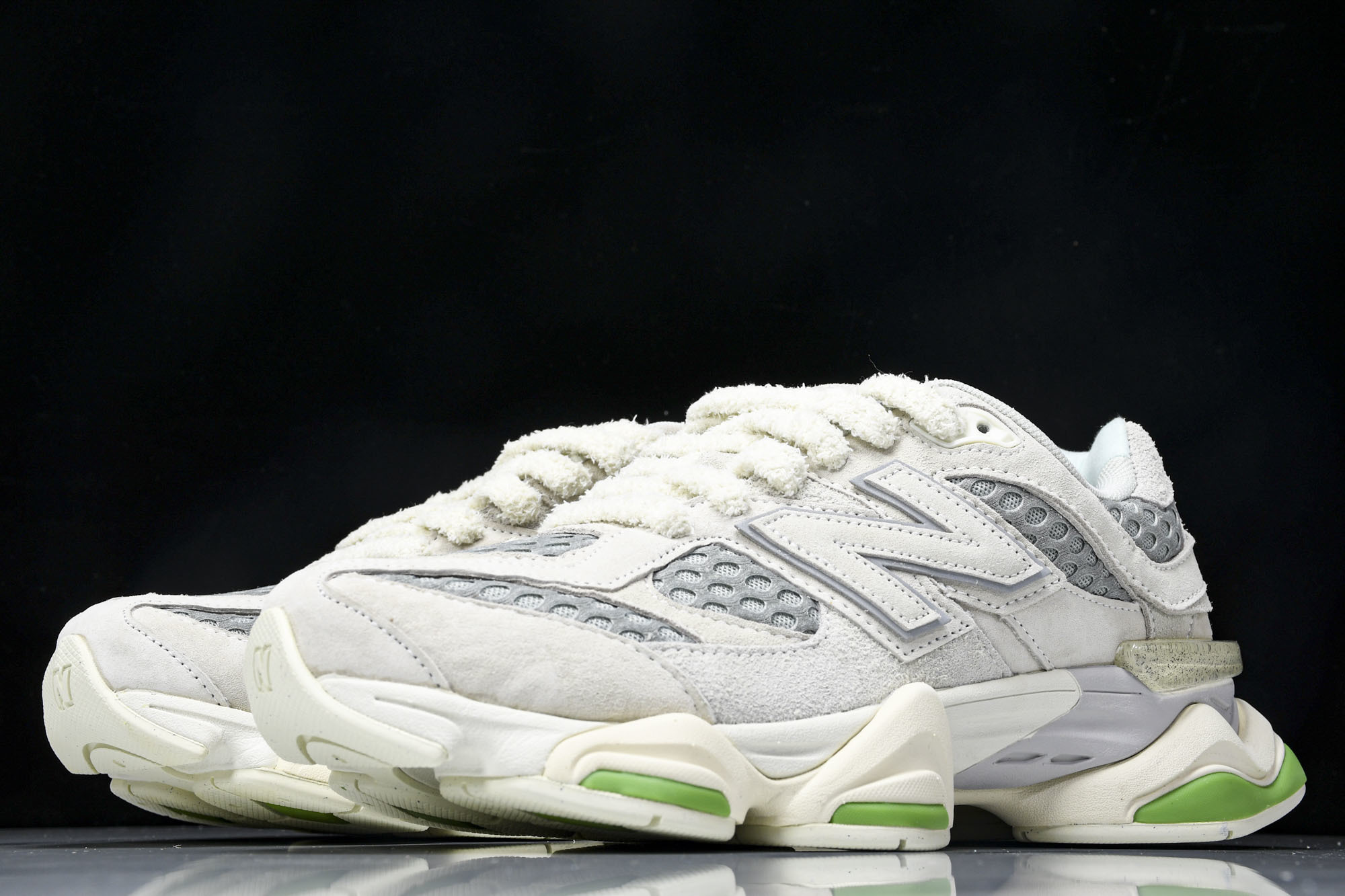 纯原 Joe Freshgoods x New Balance NB9060 复古休闲运动慢跑鞋 米绿色