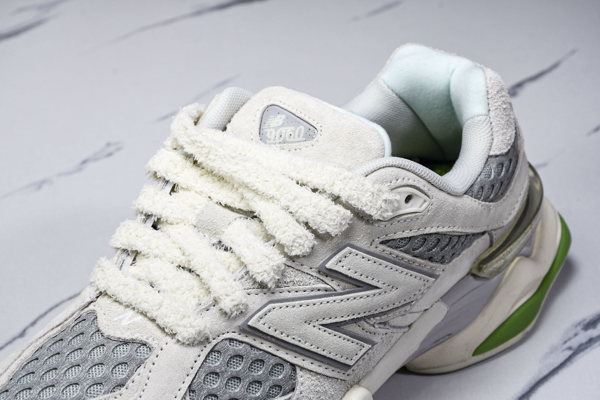纯原 Joe Freshgoods x New Balance NB9060 复古休闲运动慢跑鞋 米绿色