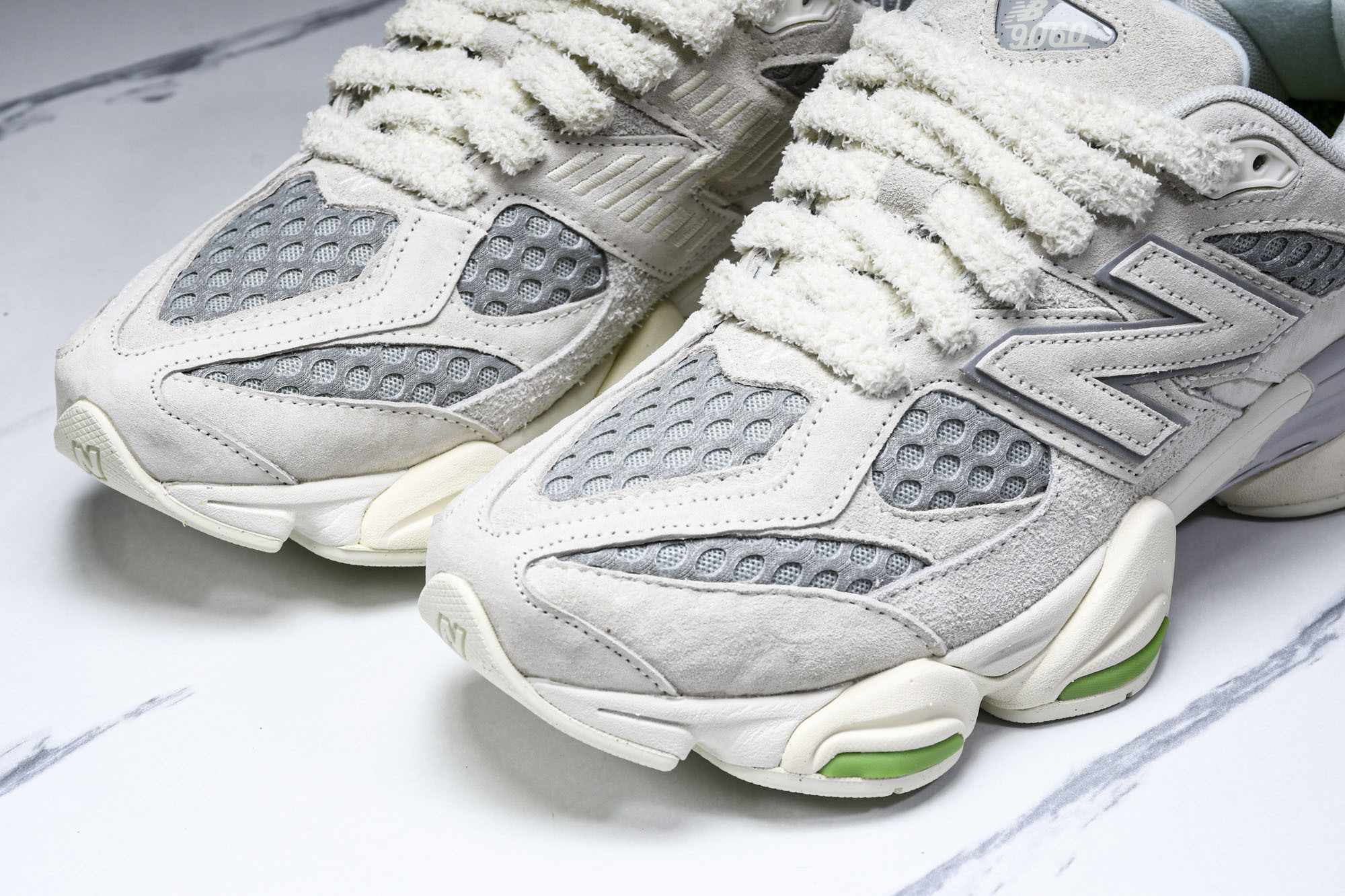 纯原 Joe Freshgoods x New Balance NB9060 复古休闲运动慢跑鞋 米绿色