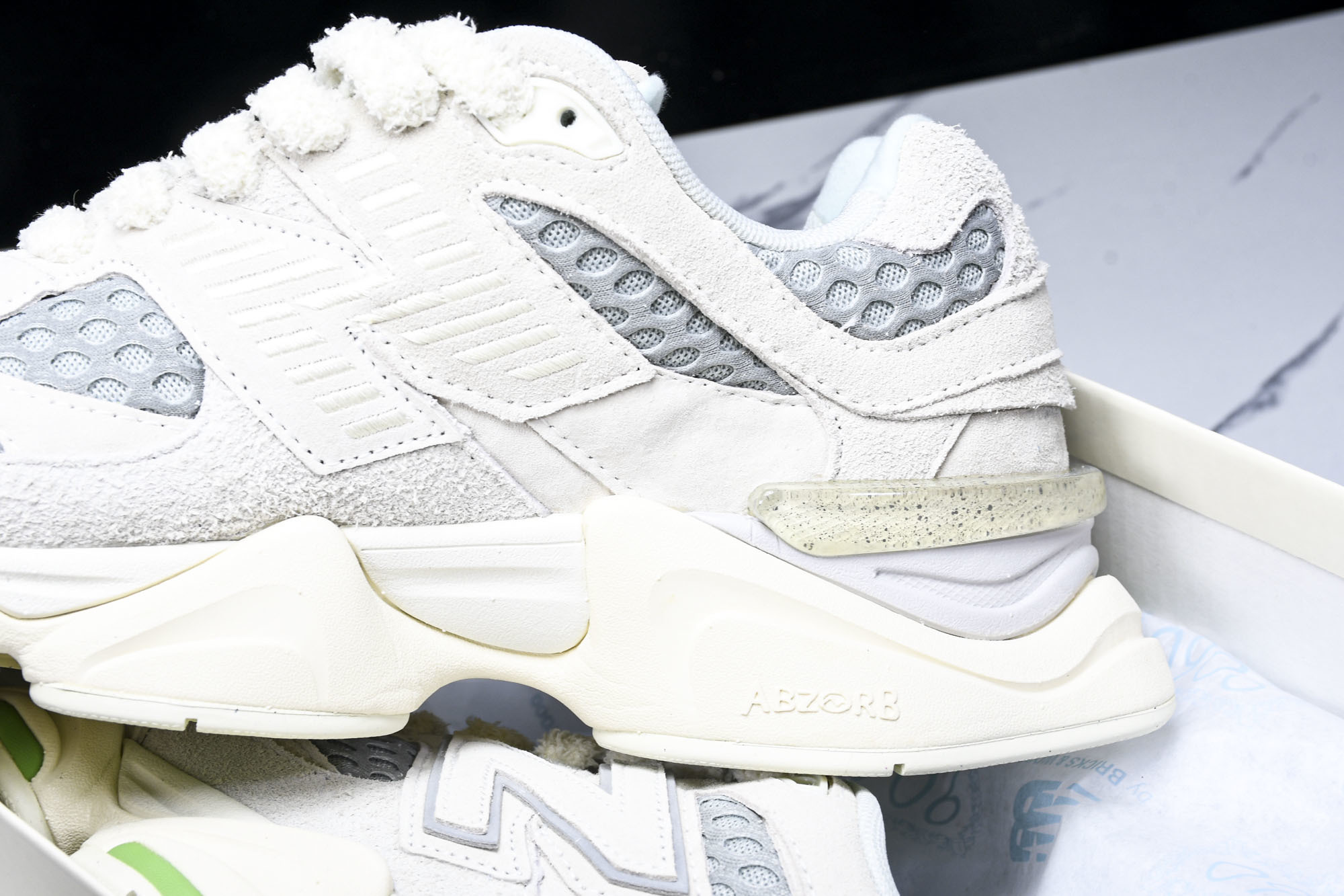 纯原 Joe Freshgoods x New Balance NB9060 复古休闲运动慢跑鞋 米绿色