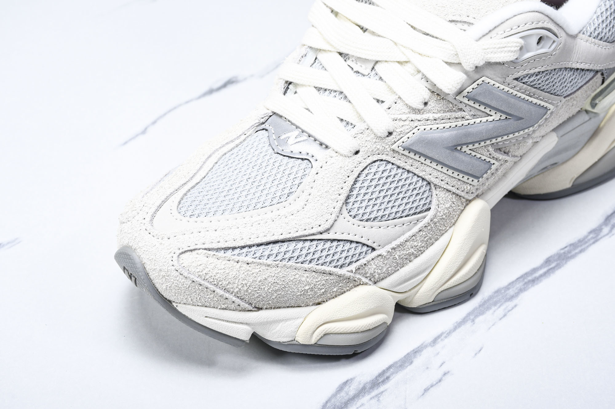 纯原 Joe Freshgoods x New Balance NB9060 复古休闲运动慢跑鞋 米绿色