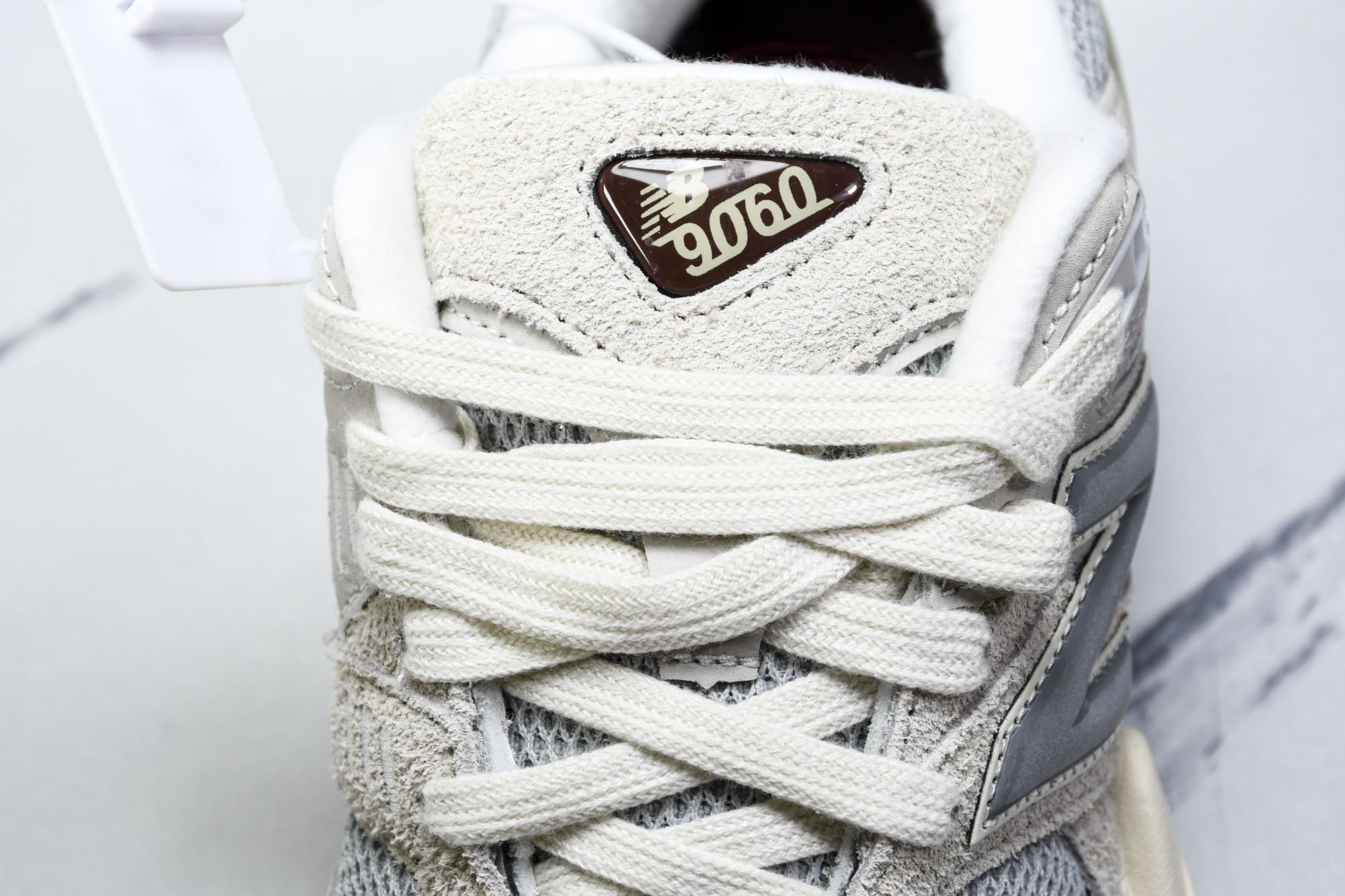 纯原 Joe Freshgoods x New Balance NB9060 复古休闲运动慢跑鞋 米绿色