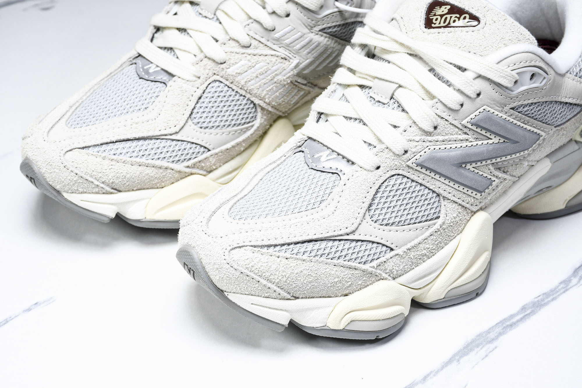 纯原 Joe Freshgoods x New Balance NB9060 复古休闲运动慢跑鞋 米绿色
