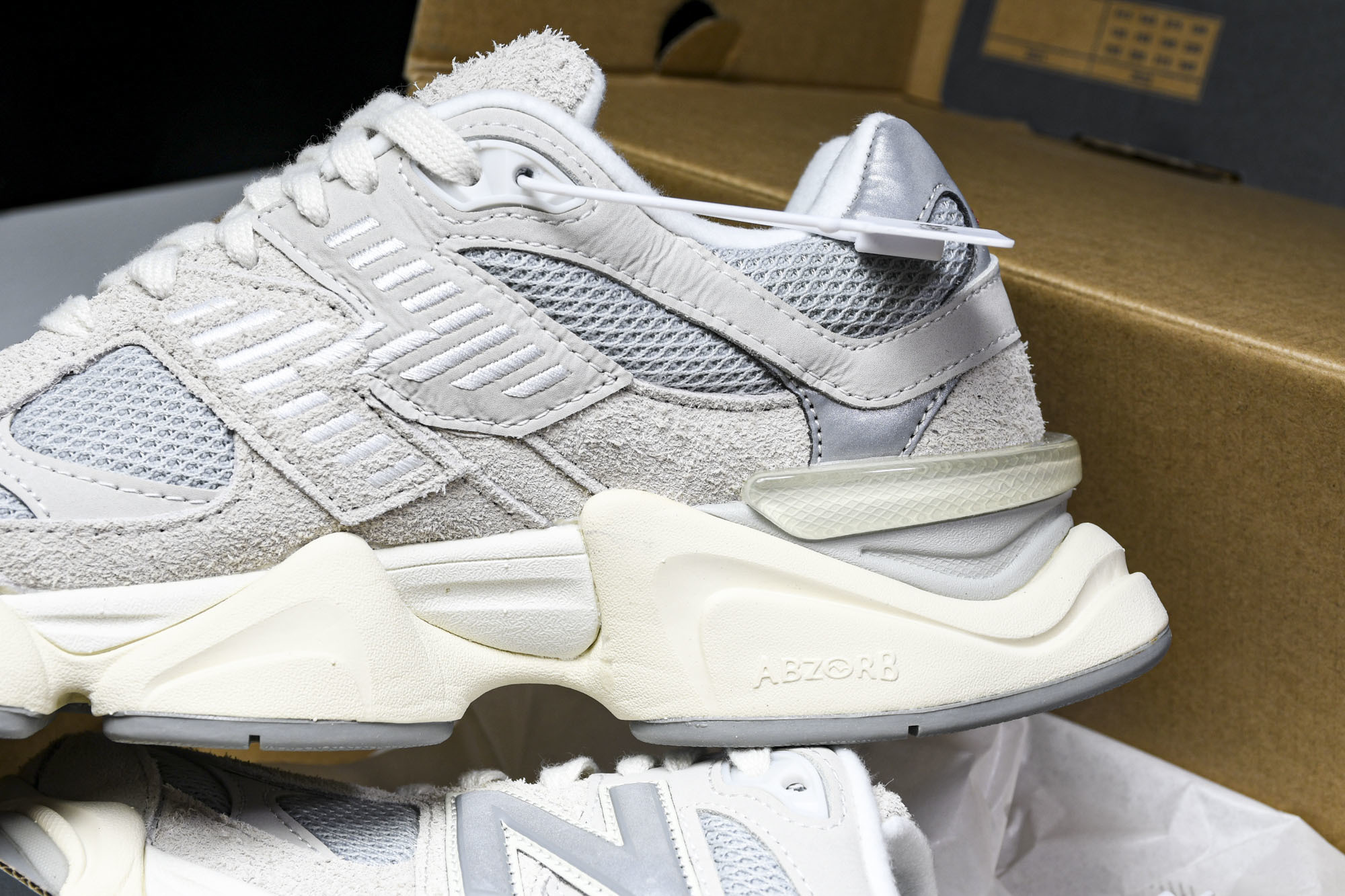 纯原 Joe Freshgoods x New Balance NB9060 复古休闲运动慢跑鞋 米绿色