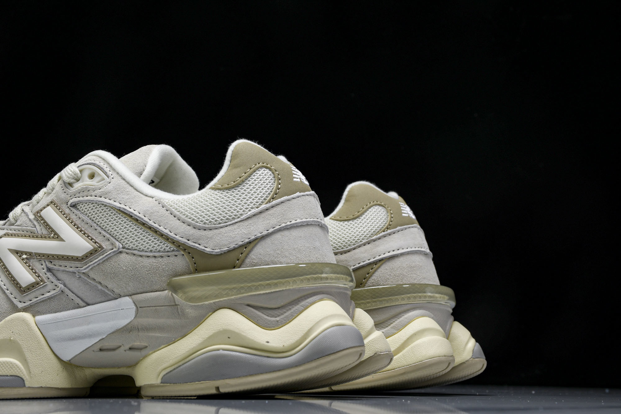 纯原 Joe Freshgoods x New Balance NB9060 复古休闲运动慢跑鞋 米色 