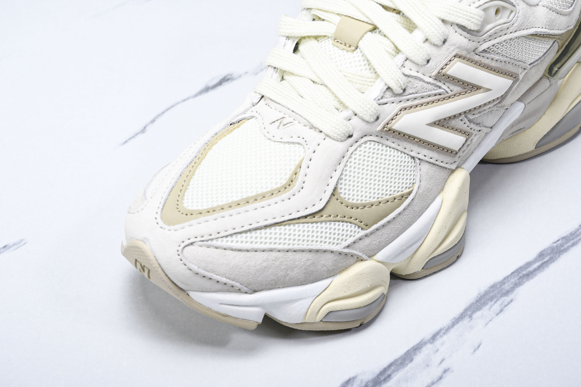 纯原 Joe Freshgoods x New Balance NB9060 复古休闲运动慢跑鞋 米色 