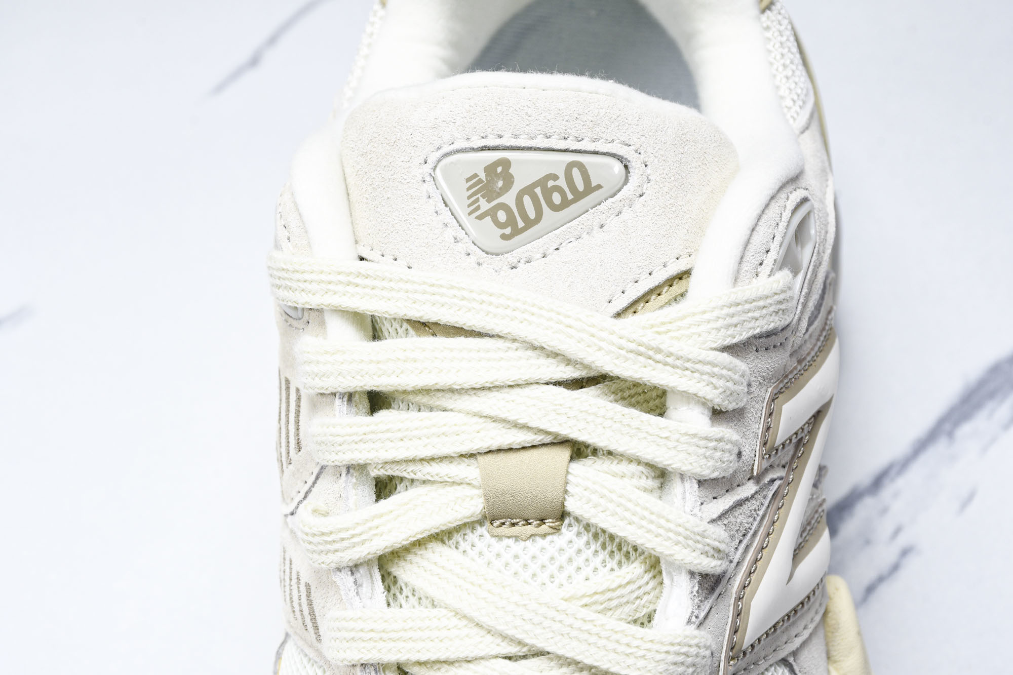 纯原 Joe Freshgoods x New Balance NB9060 复古休闲运动慢跑鞋 米色 