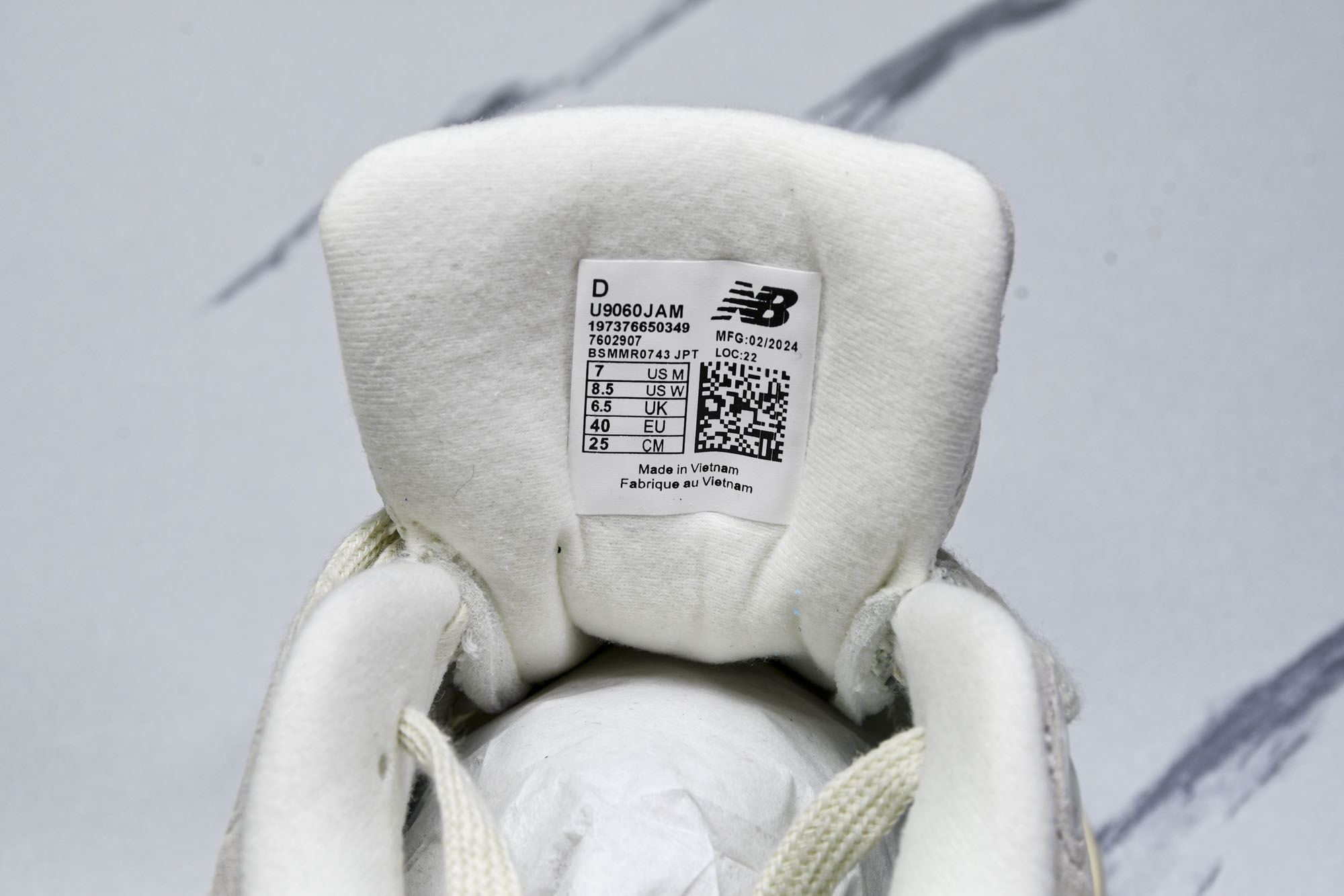 纯原 Joe Freshgoods x New Balance NB9060 复古休闲运动慢跑鞋 米色 