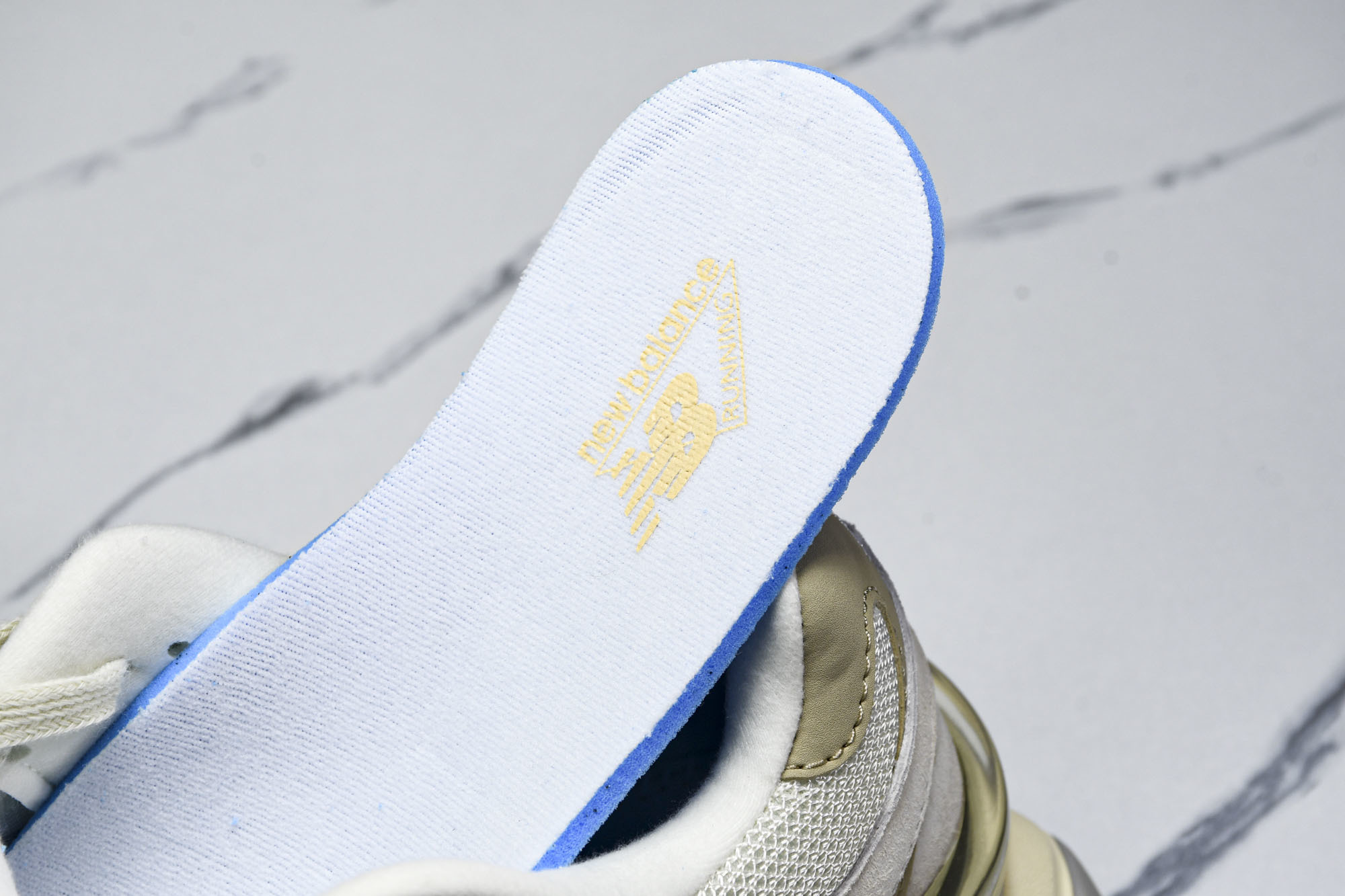 纯原 Joe Freshgoods x New Balance NB9060 复古休闲运动慢跑鞋 米色 