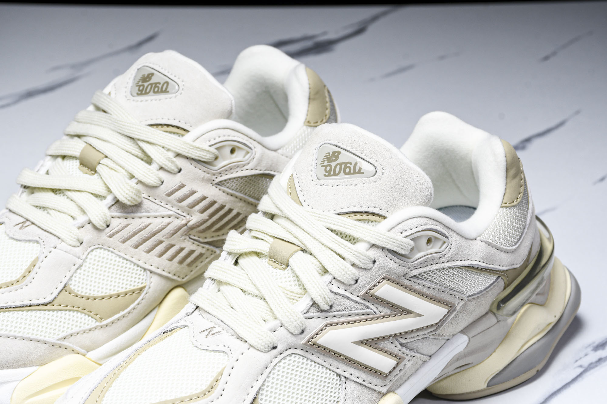 纯原 Joe Freshgoods x New Balance NB9060 复古休闲运动慢跑鞋 米色 