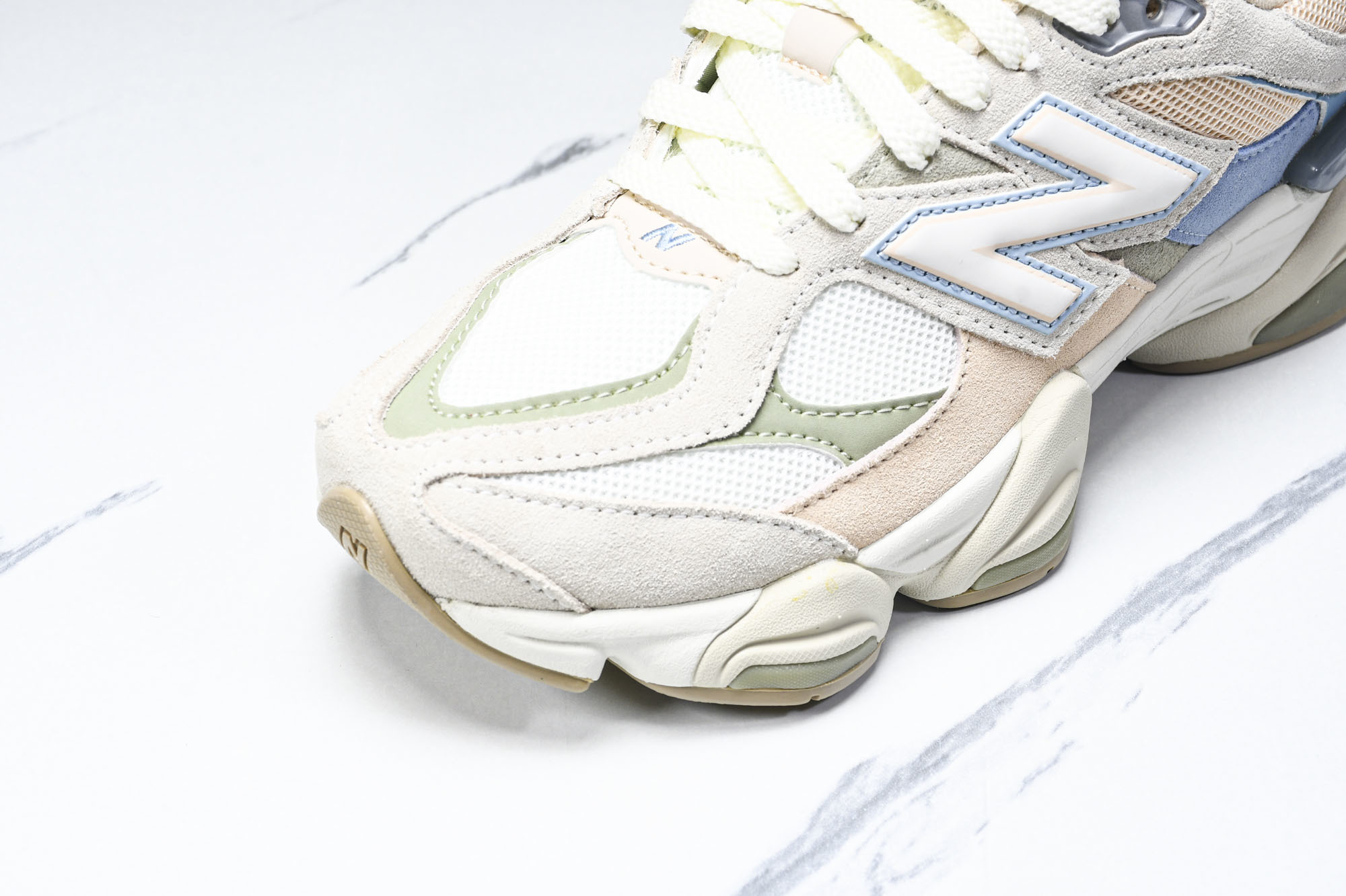纯原 Joe Freshgoods x New Balance NB9060 复古休闲运动慢跑鞋 米蓝色