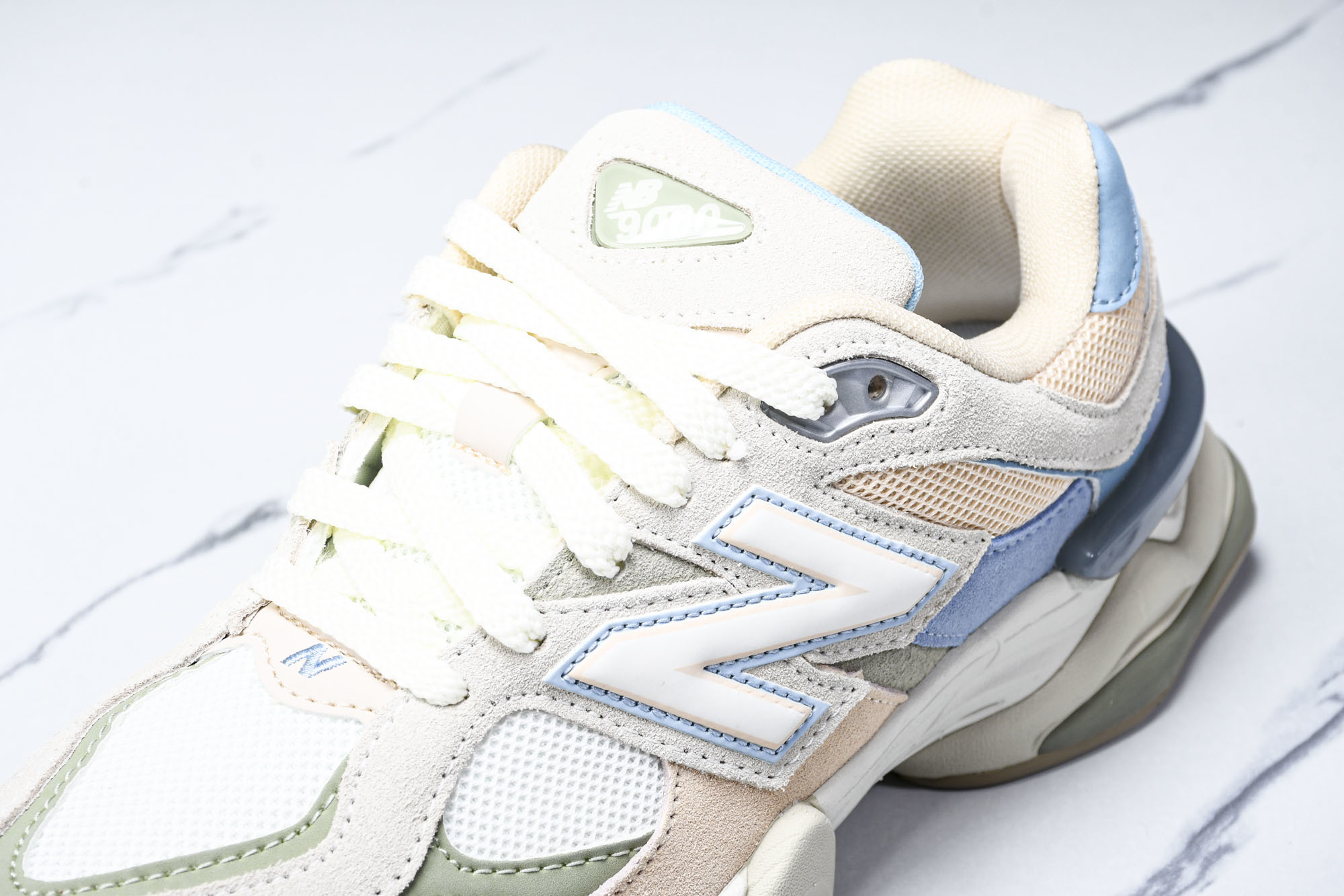 纯原 Joe Freshgoods x New Balance NB9060 复古休闲运动慢跑鞋 米蓝色