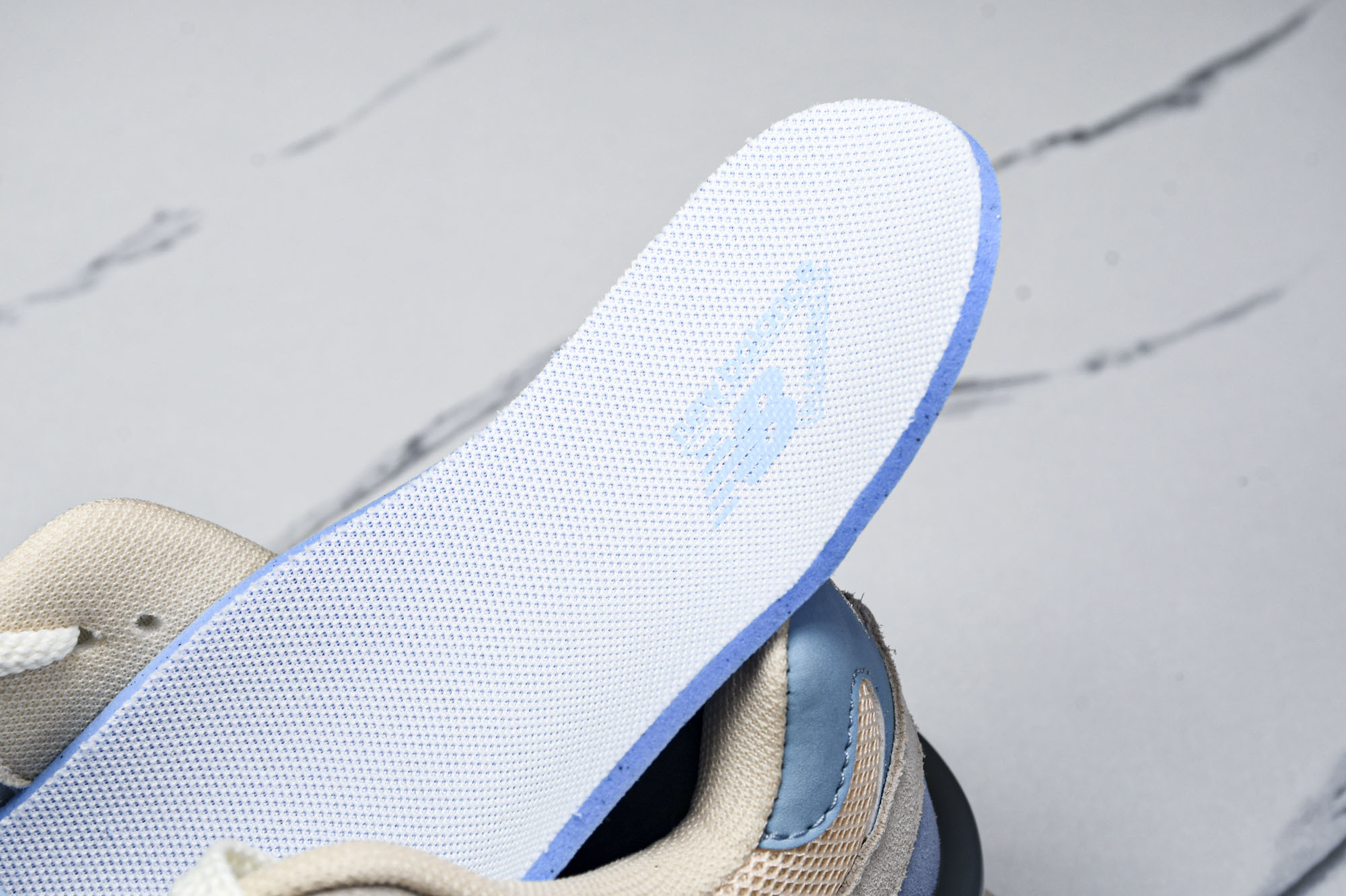 纯原 Joe Freshgoods x New Balance NB9060 复古休闲运动慢跑鞋 米蓝色