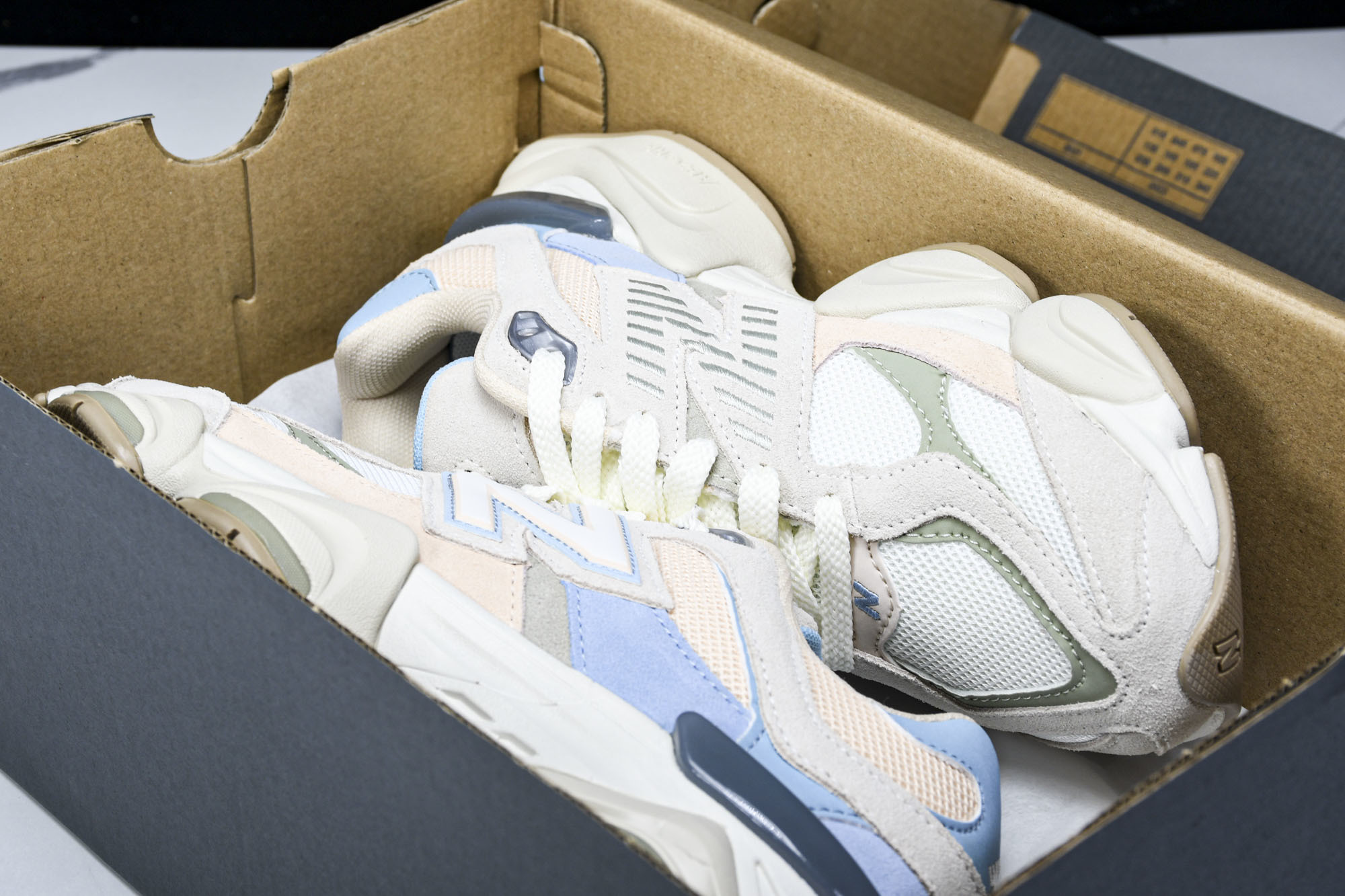 纯原 Joe Freshgoods x New Balance NB9060 复古休闲运动慢跑鞋 米蓝色