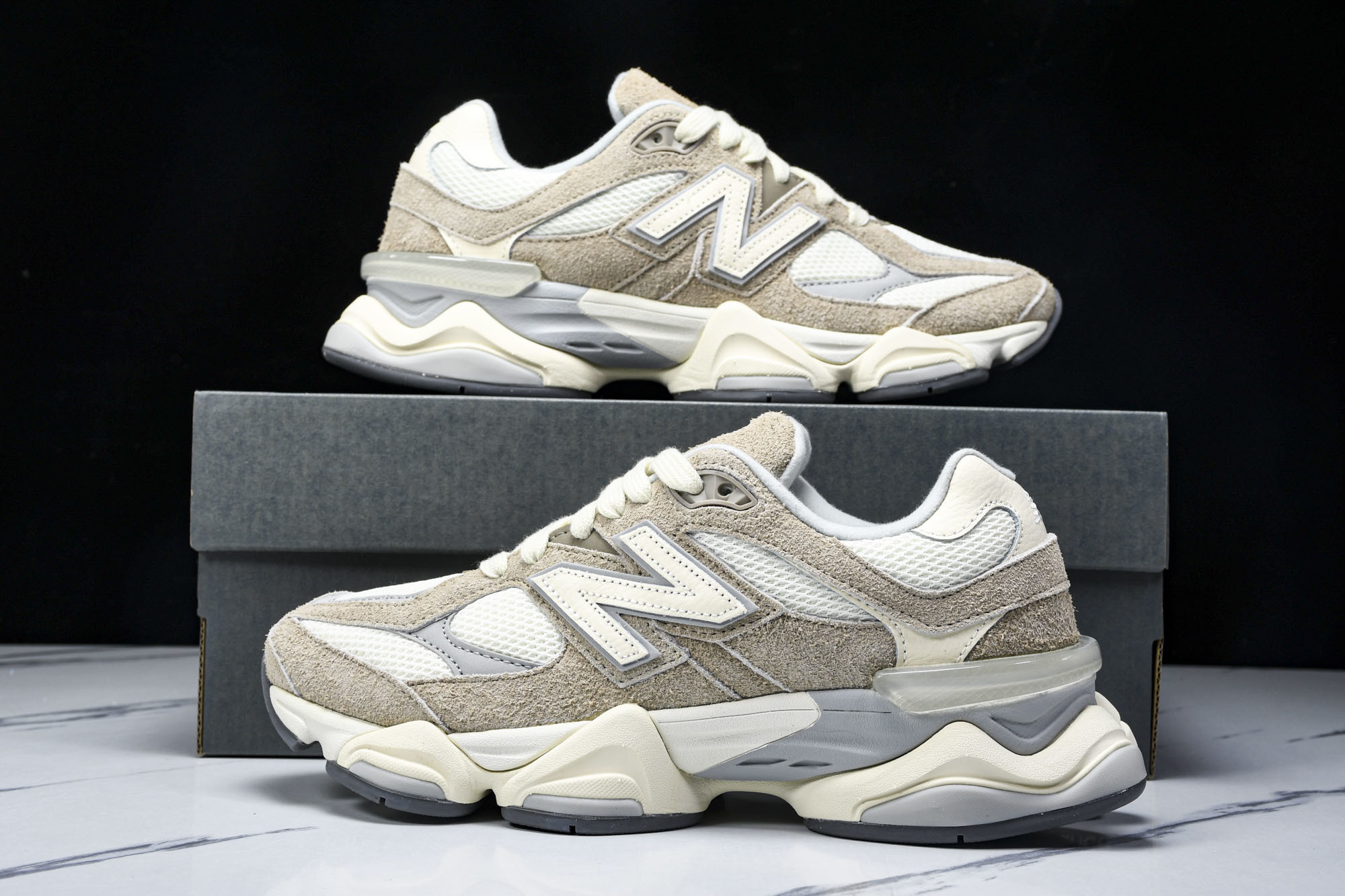 纯原 Joe Freshgoods x New Balance NB9060 复古休闲运动慢跑鞋 粉白色