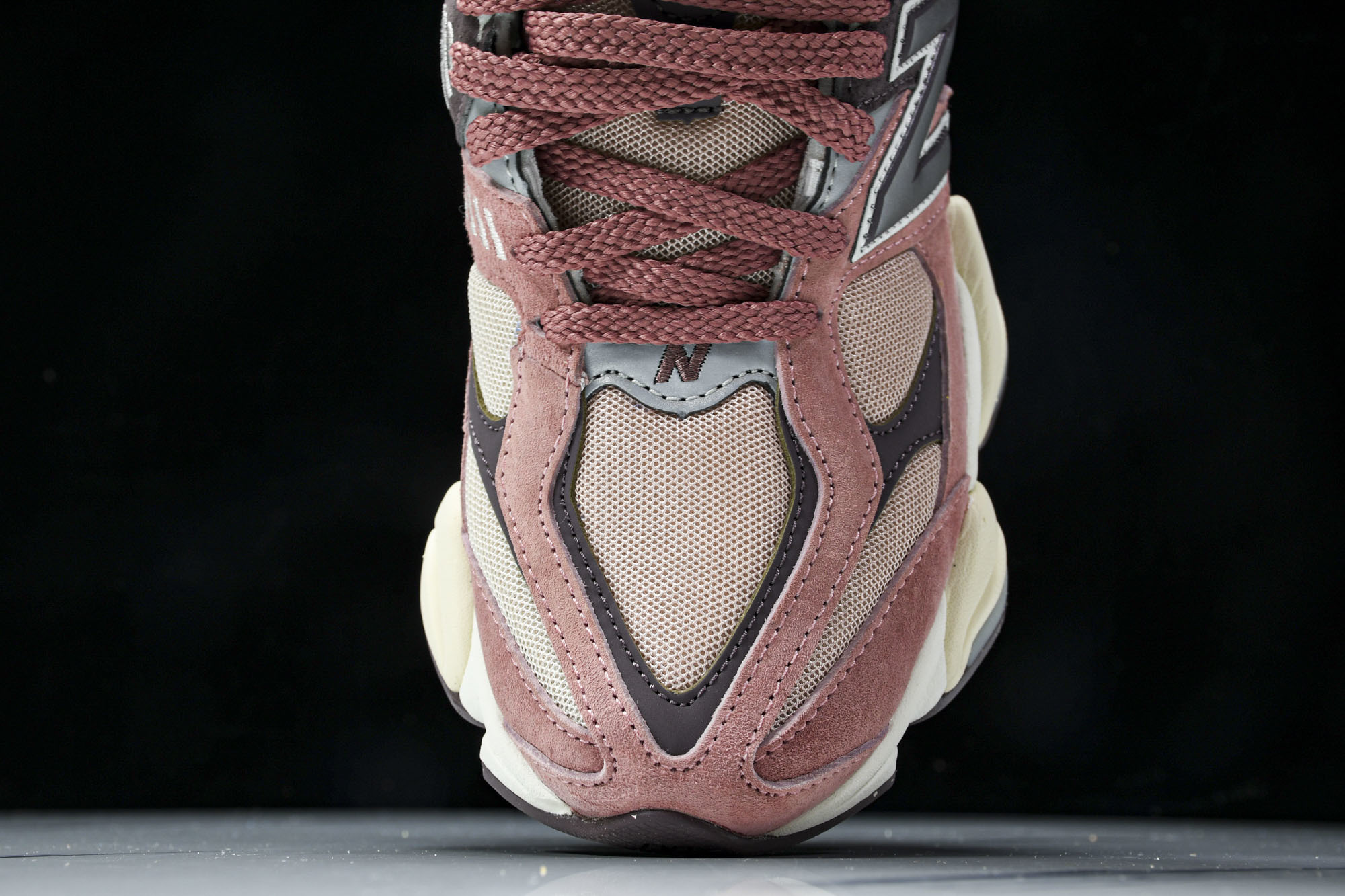 纯原 Joe Freshgoods x New Balance NB9060 复古休闲运动慢跑鞋 粉色 