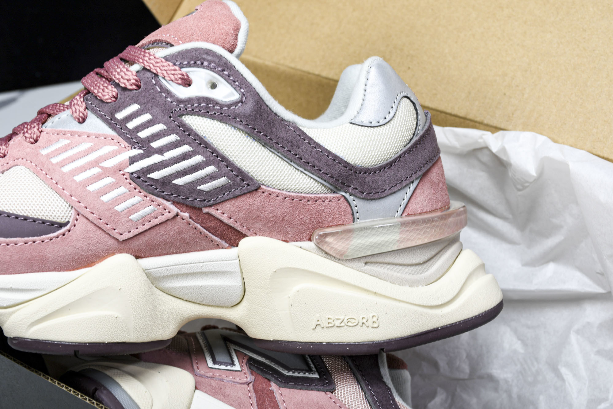 纯原 Joe Freshgoods x New Balance NB9060 复古休闲运动慢跑鞋 粉色 
