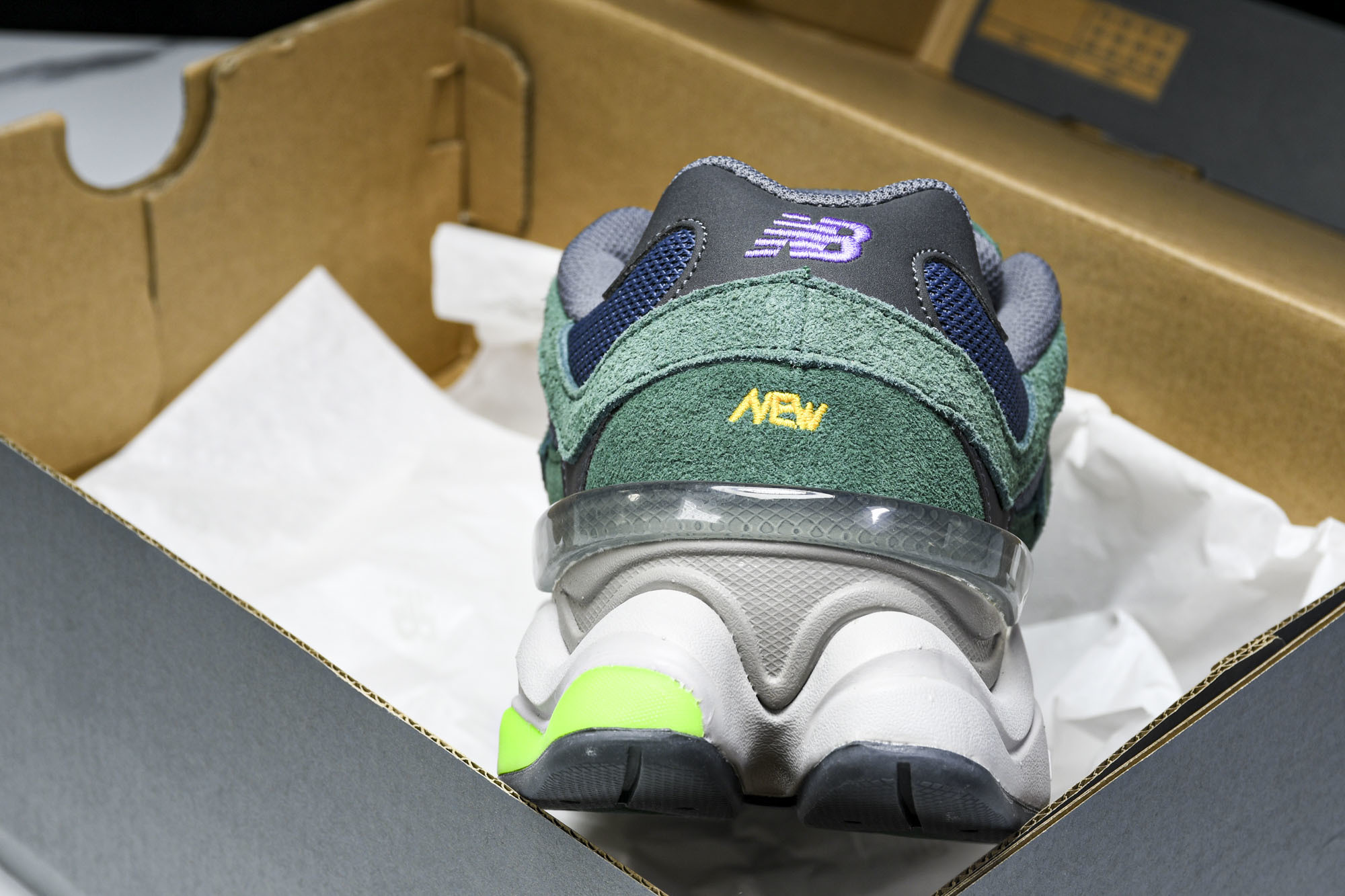 纯原 Joe Freshgoods x New Balance NB9060 复古休闲运动慢跑鞋 绿色 