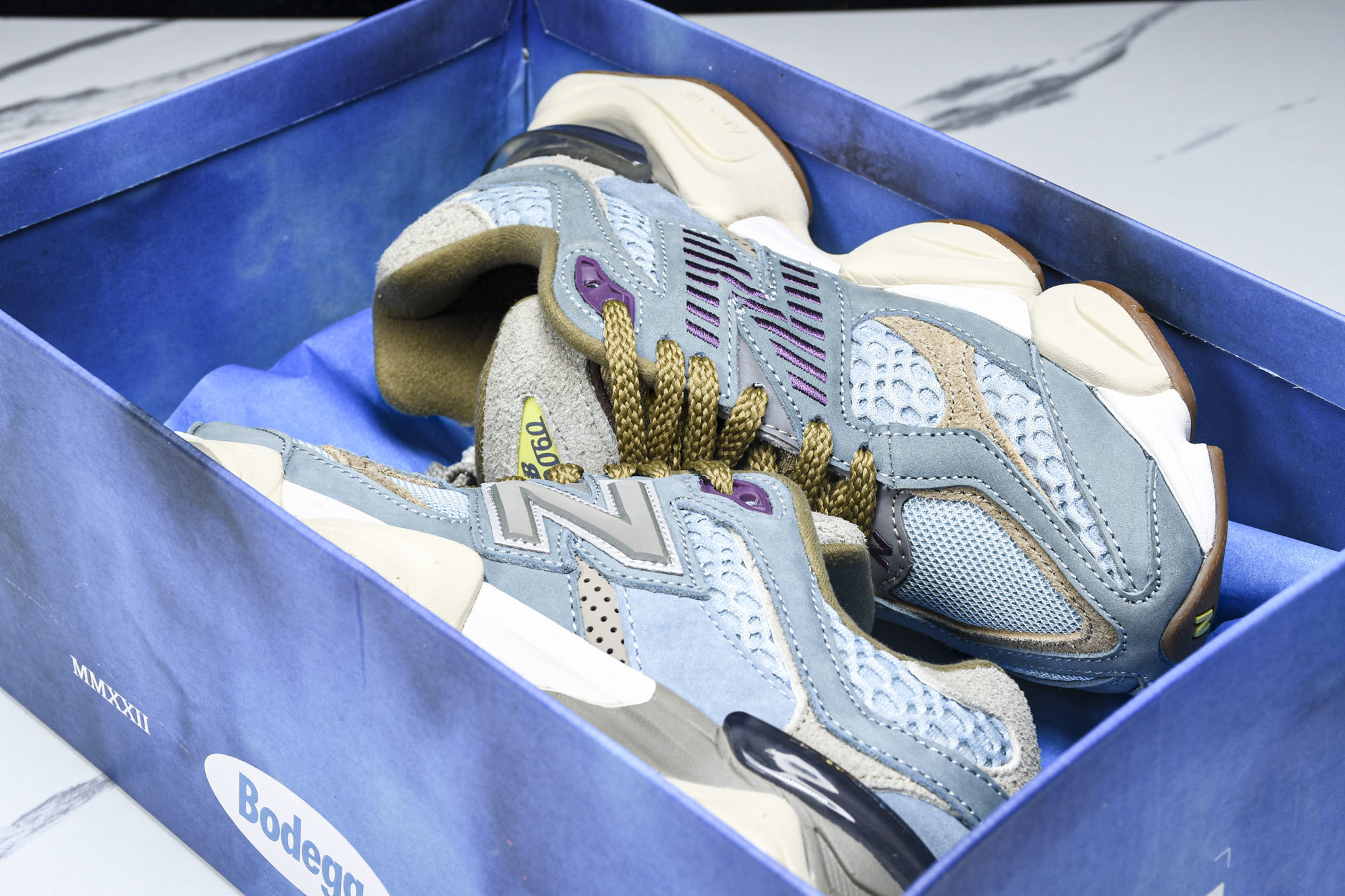 纯原 Joe Freshgoods x New Balance NB9060 复古休闲运动慢跑鞋 蓝棕色
