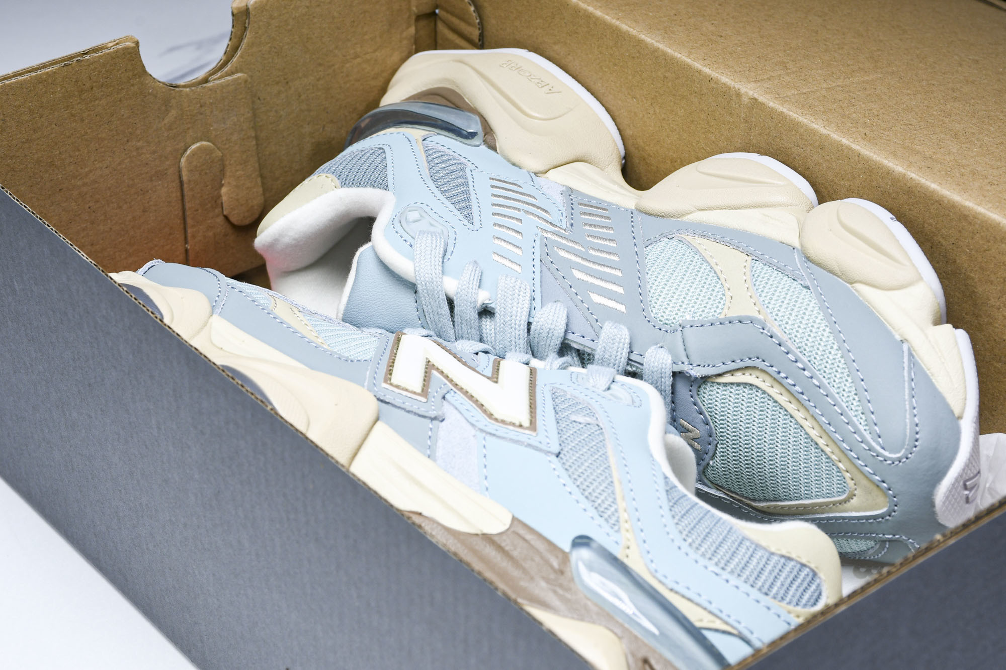 纯原 Joe Freshgoods x New Balance NB9060 复古休闲运动慢跑鞋 蓝色 