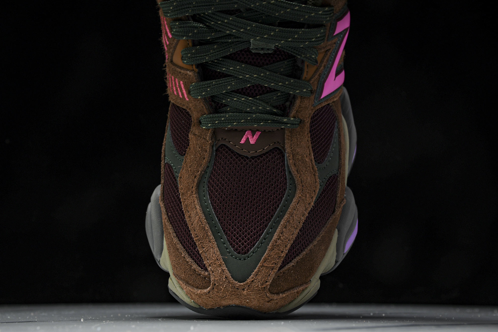 纯原 Joe Freshgoods x New Balance NB9060 复古休闲运动慢跑鞋 酒红色