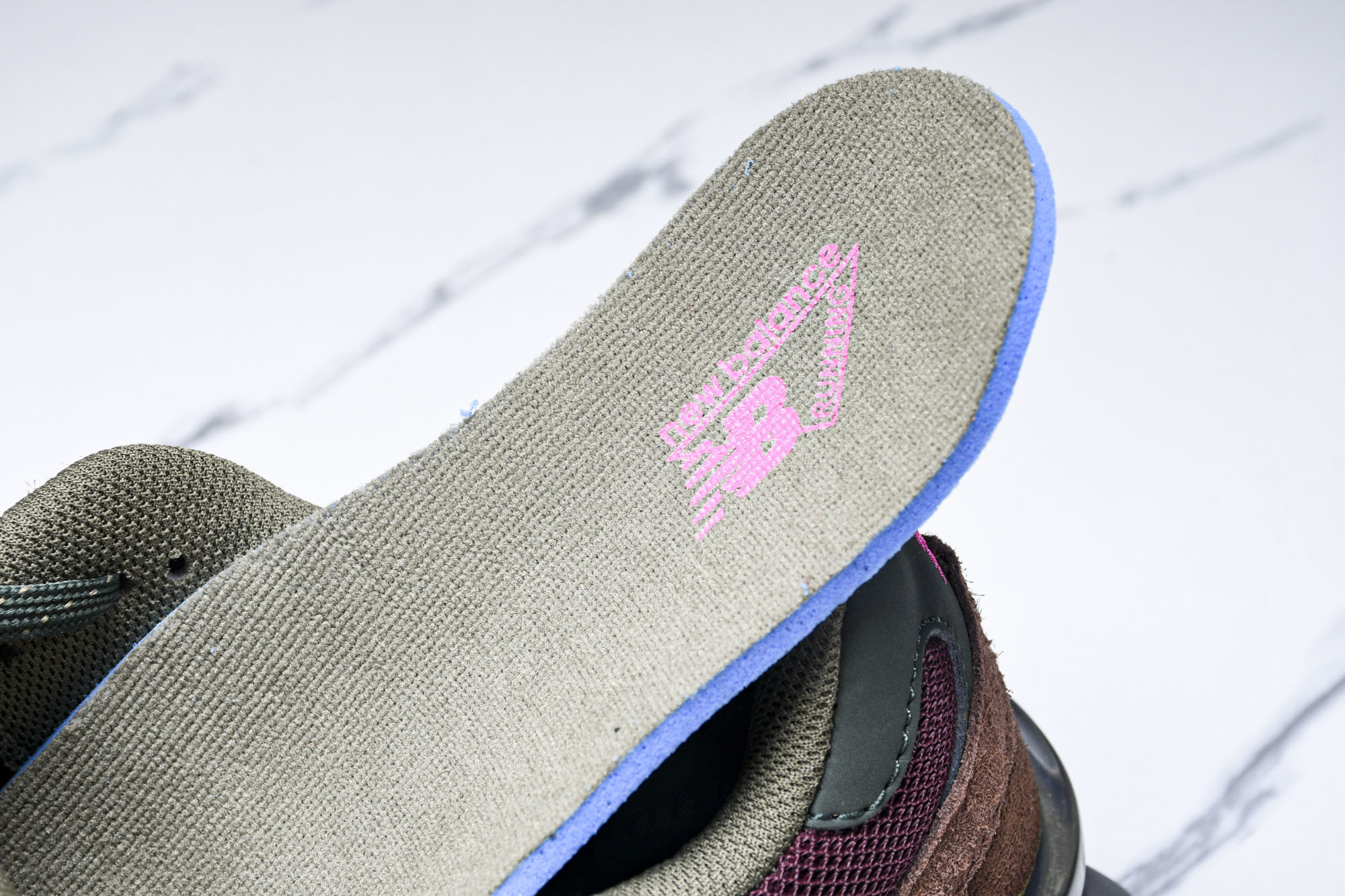 纯原 Joe Freshgoods x New Balance NB9060 复古休闲运动慢跑鞋 酒红色