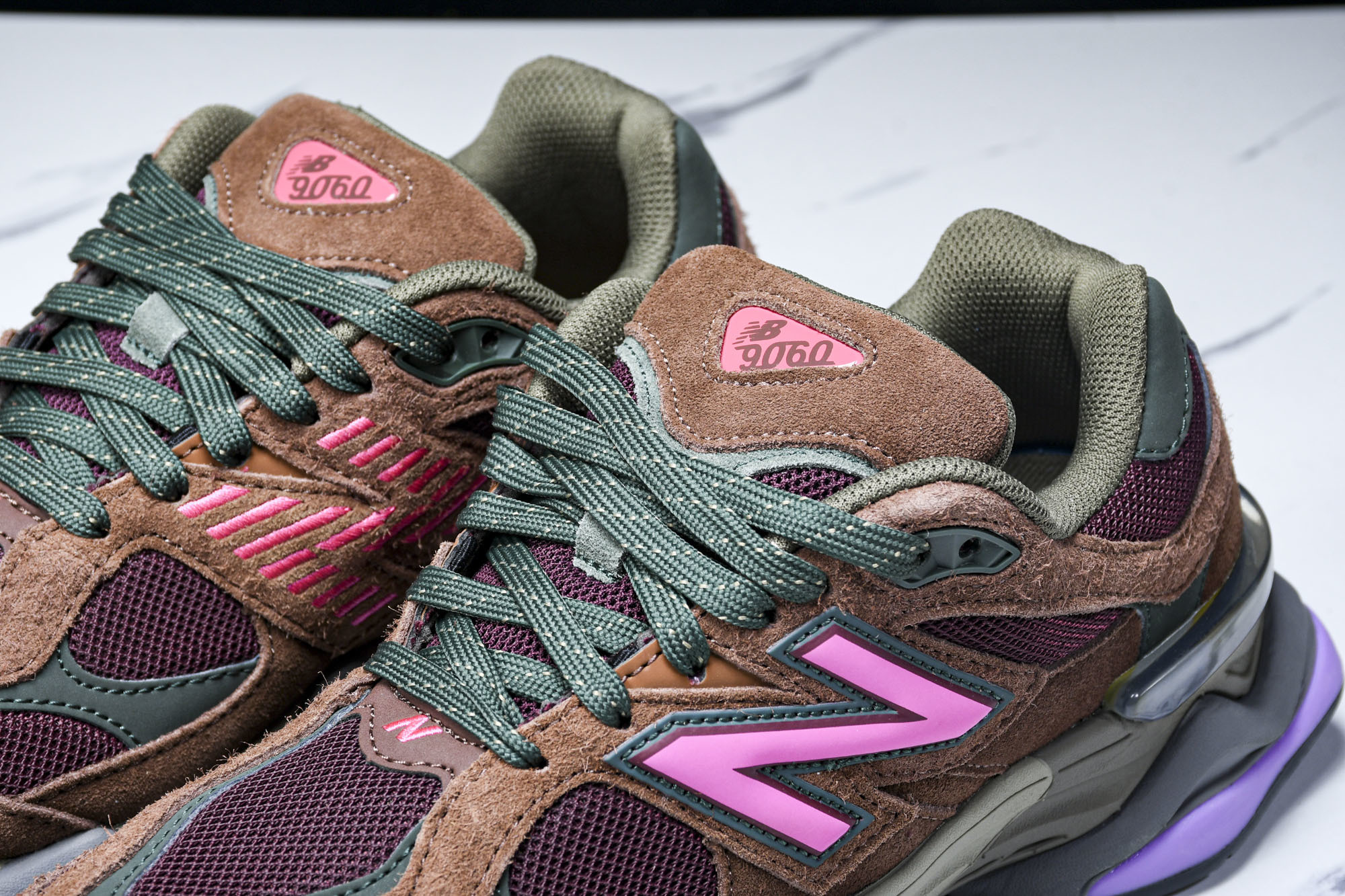 纯原 Joe Freshgoods x New Balance NB9060 复古休闲运动慢跑鞋 酒红色