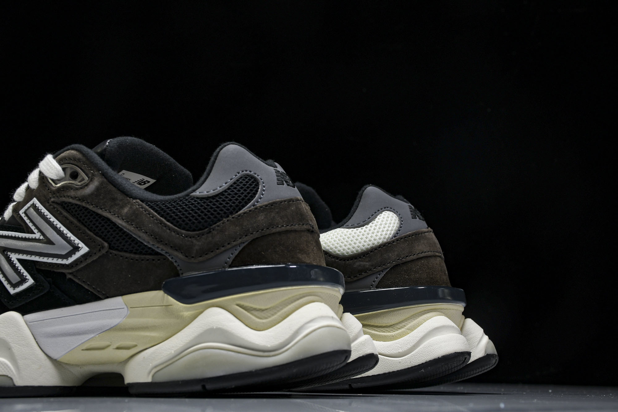 纯原 Joe Freshgoods x New Balance NB9060 复古休闲运动慢跑鞋 黑咖啡