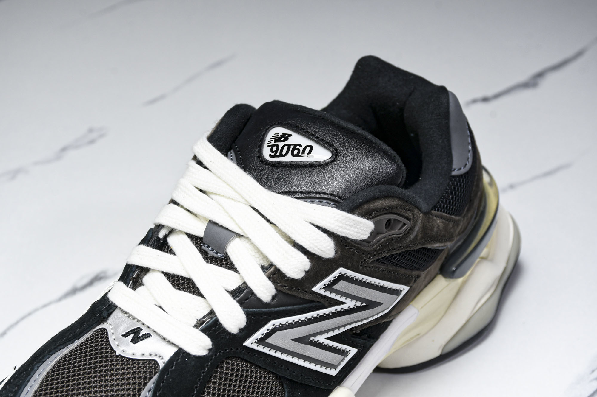 纯原 Joe Freshgoods x New Balance NB9060 复古休闲运动慢跑鞋 黑咖啡