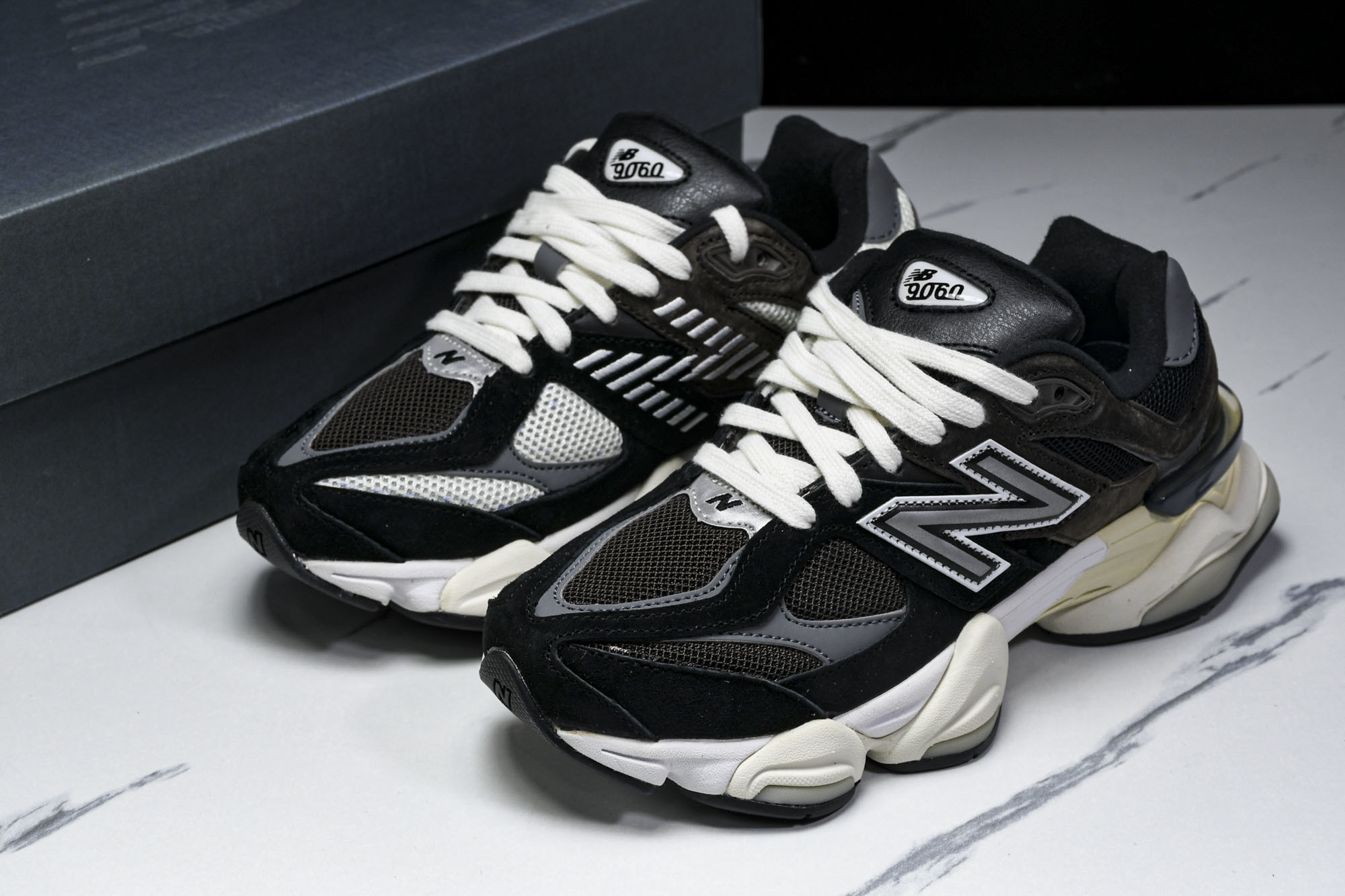 纯原 Joe Freshgoods x New Balance NB9060 复古休闲运动慢跑鞋 黑咖啡