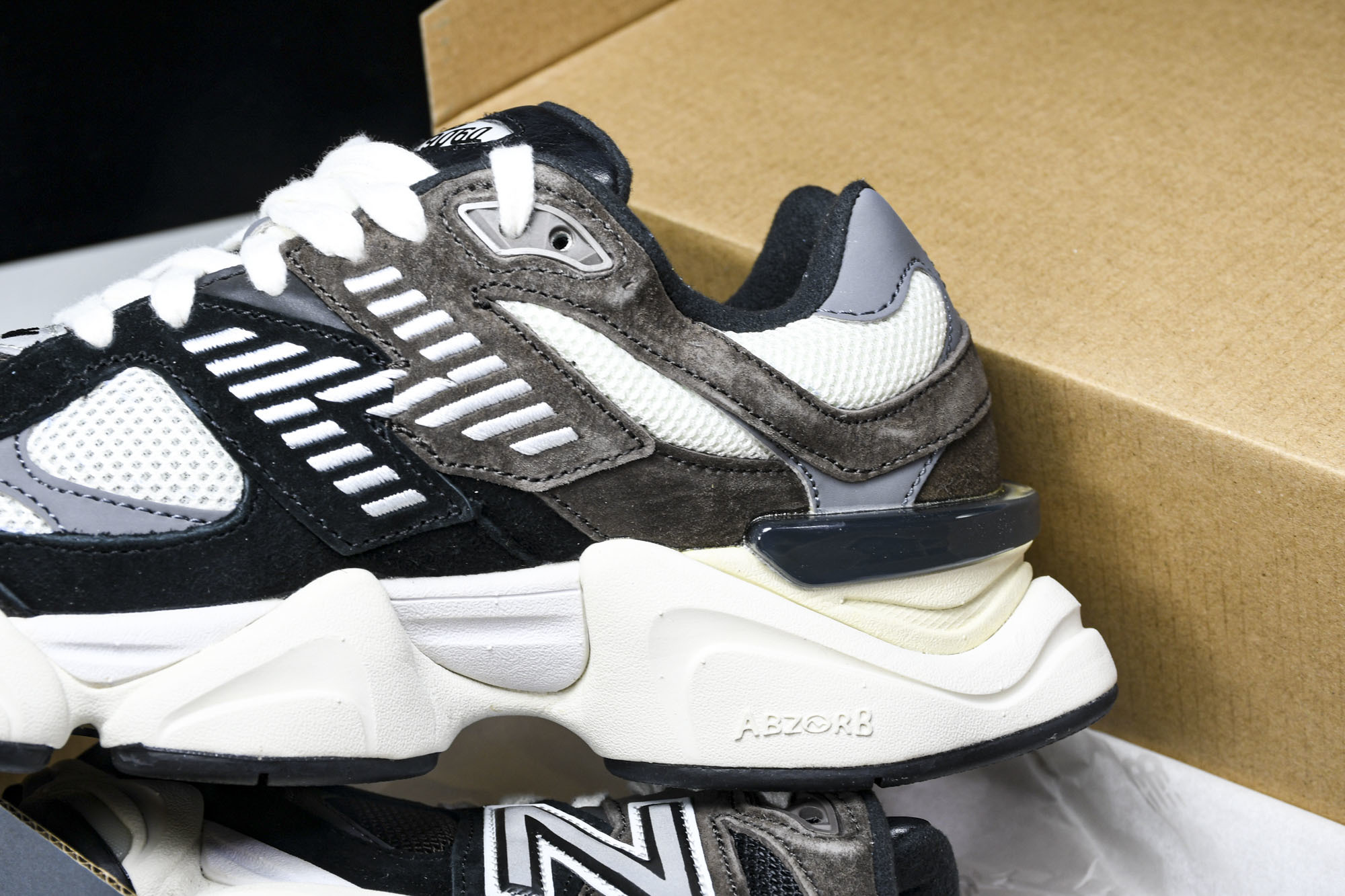 纯原 Joe Freshgoods x New Balance NB9060 复古休闲运动慢跑鞋 黑咖啡