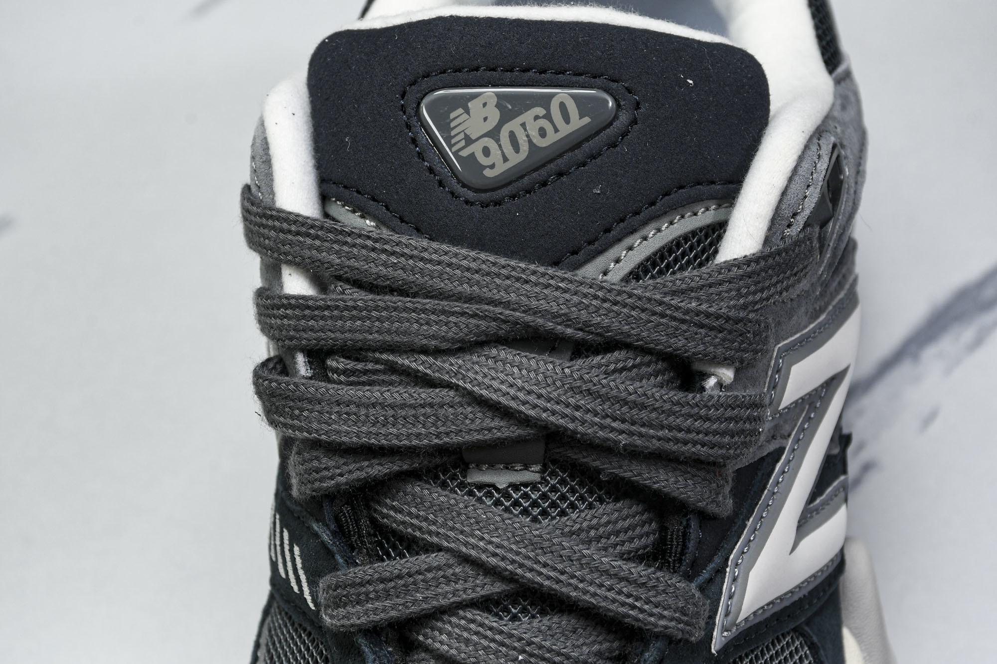 纯原 Joe Freshgoods x New Balance NB9060 复古休闲运动慢跑鞋 黑灰色