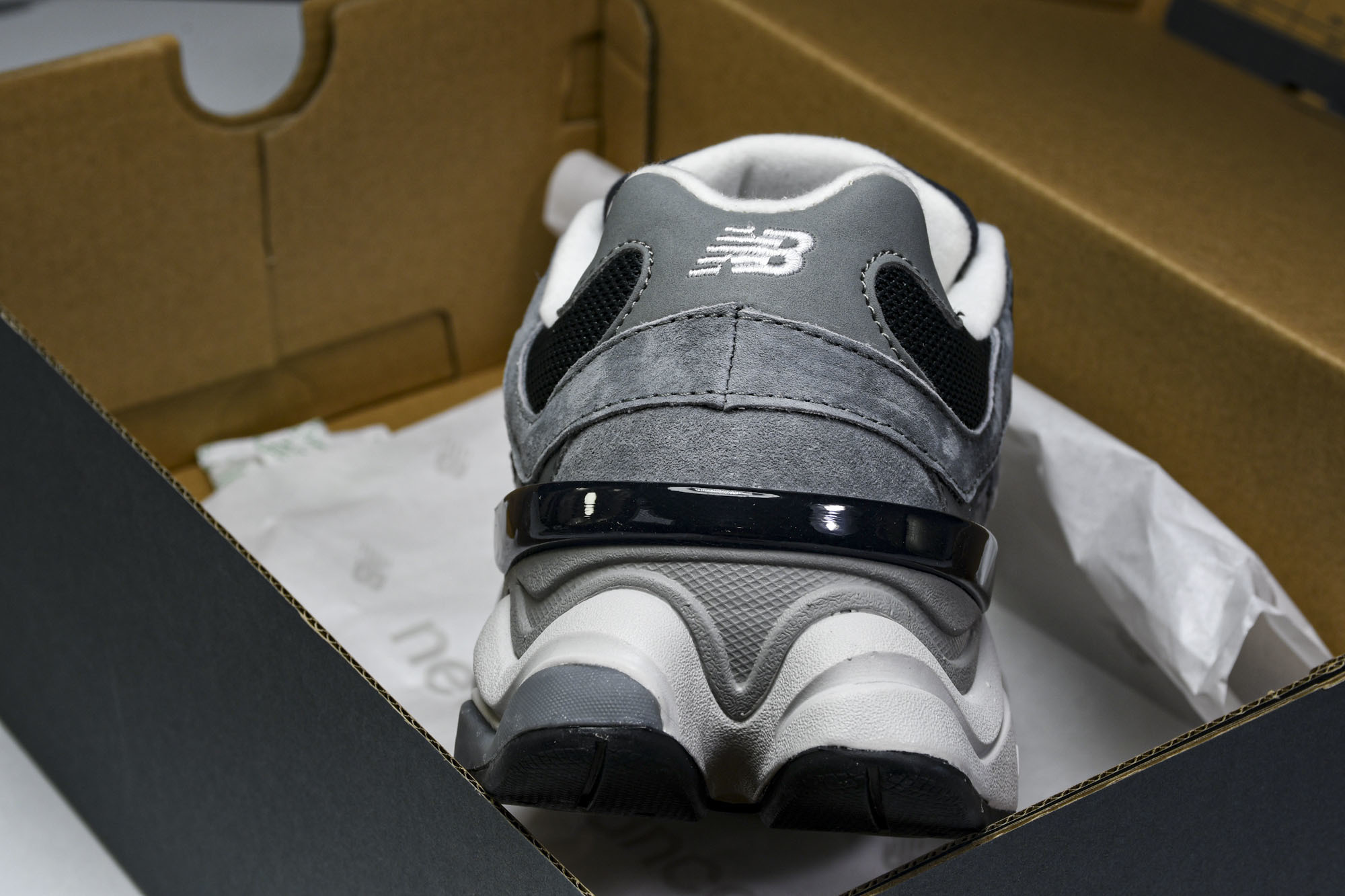纯原 Joe Freshgoods x New Balance NB9060 复古休闲运动慢跑鞋 黑灰色