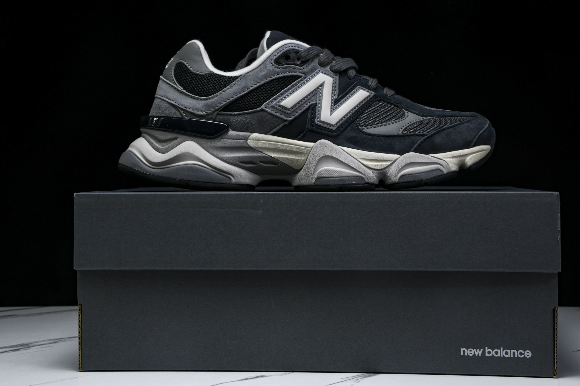 纯原 Joe Freshgoods x New Balance NB9060 复古休闲运动慢跑鞋 黑灰色