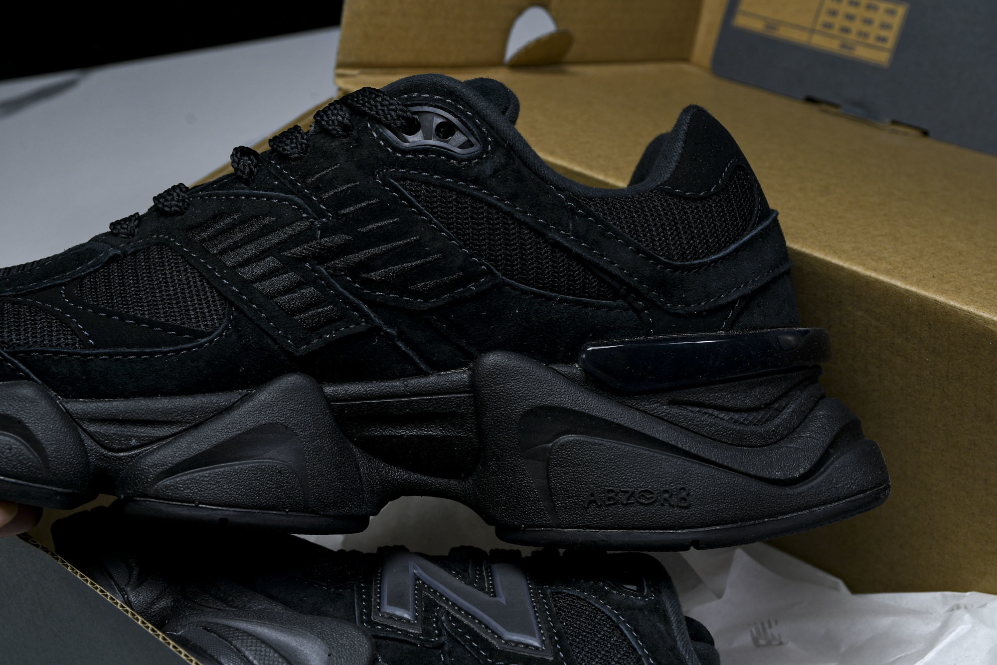 纯原 Joe Freshgoods x New Balance NB9060 复古休闲运动慢跑鞋 黑白线