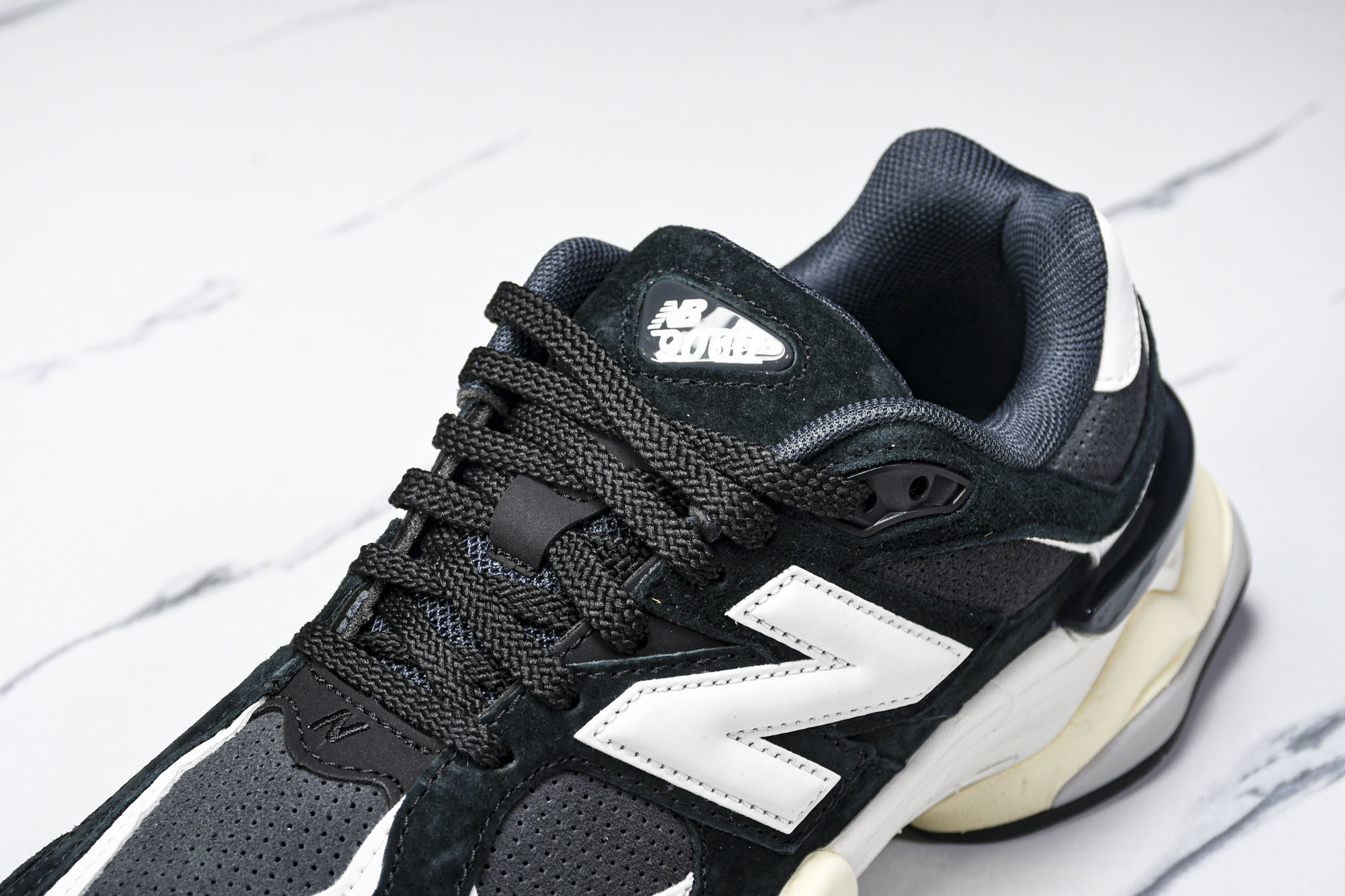 纯原 Joe Freshgoods x New Balance NB9060 复古休闲运动慢跑鞋 黑白色