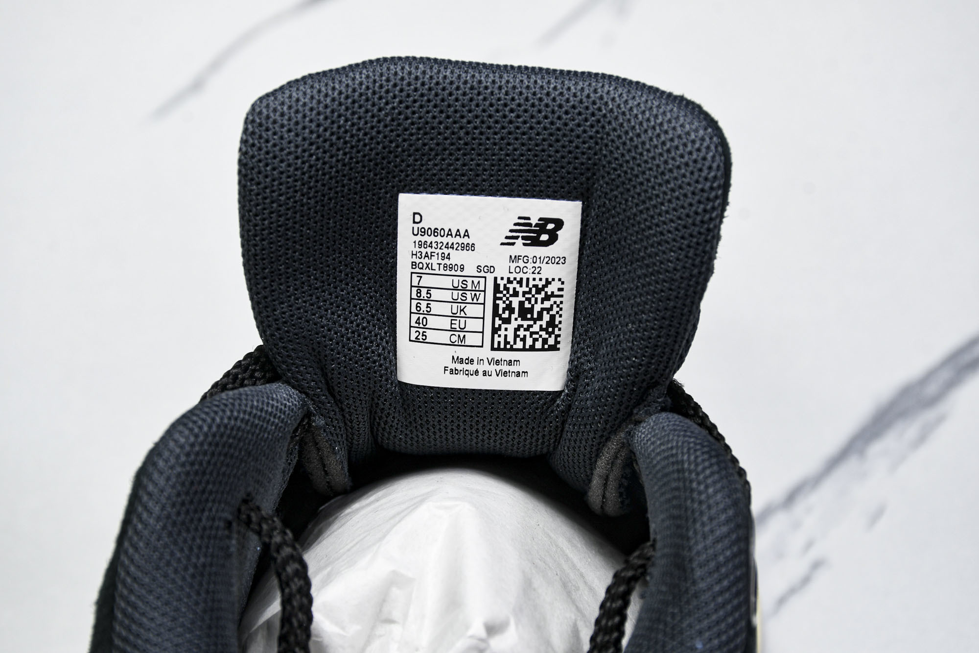 纯原 Joe Freshgoods x New Balance NB9060 复古休闲运动慢跑鞋 黑白色
