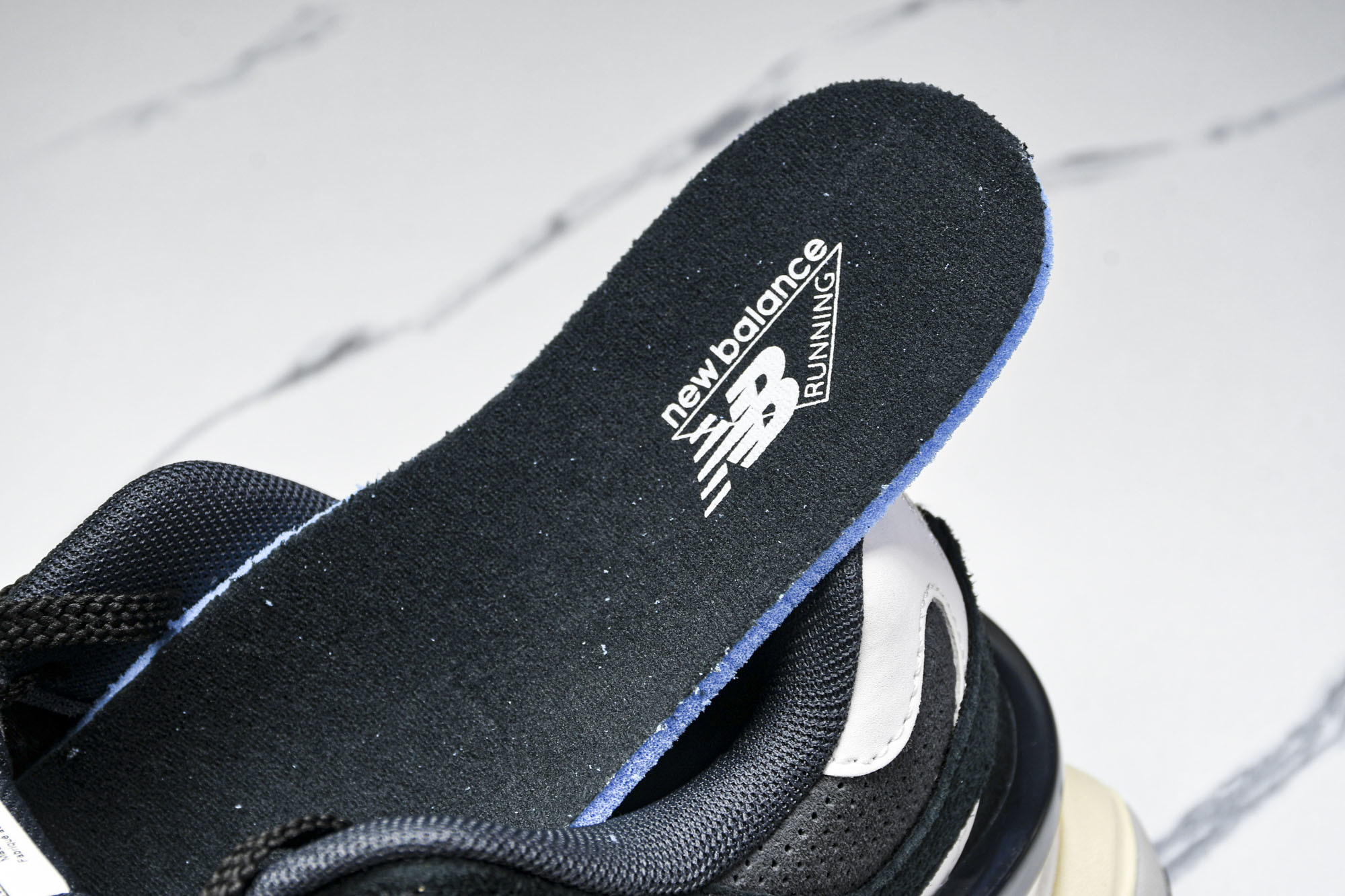 纯原 Joe Freshgoods x New Balance NB9060 复古休闲运动慢跑鞋 黑白色